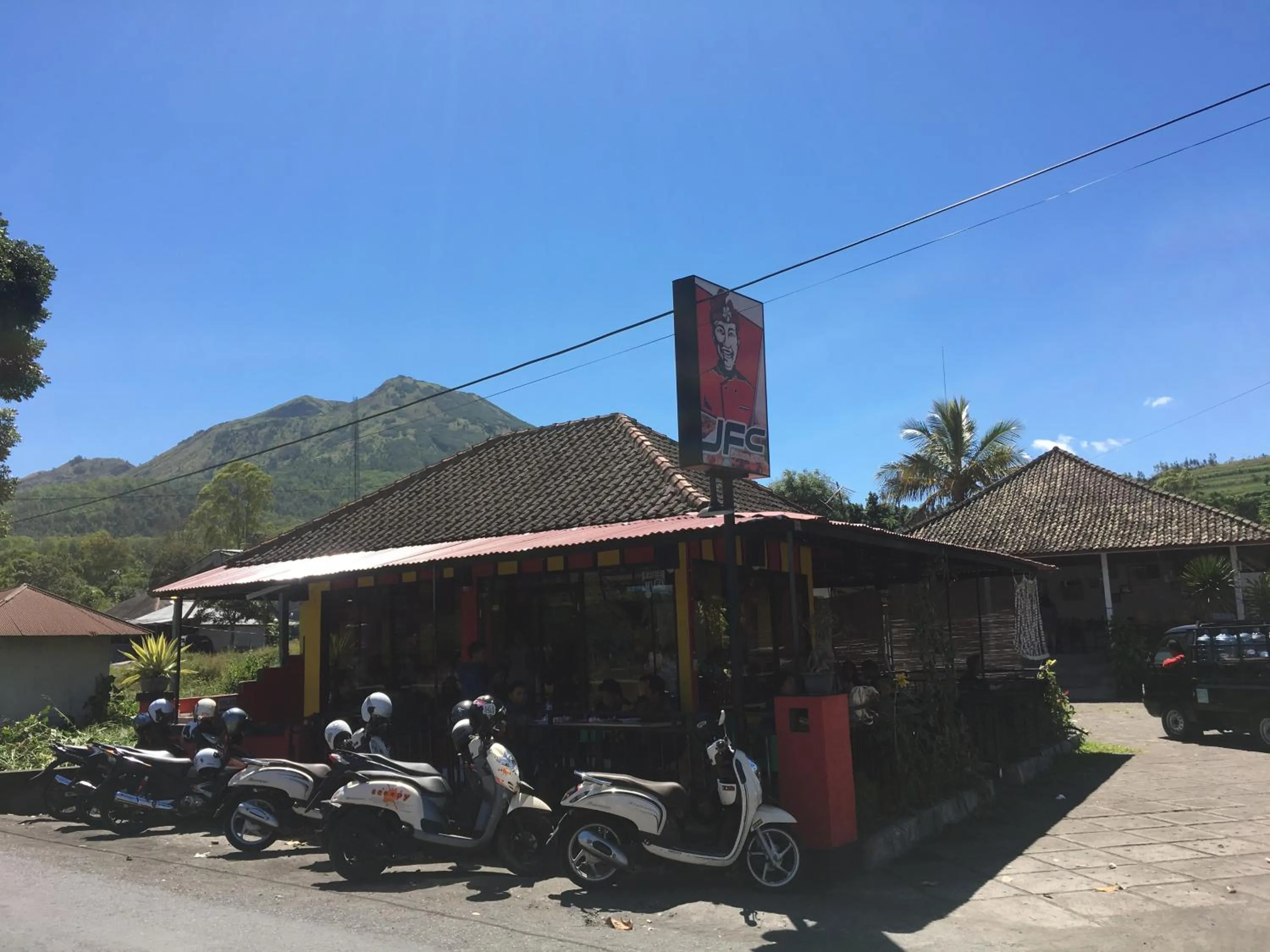 Restaurant/places to eat in Darma Putra Hotel