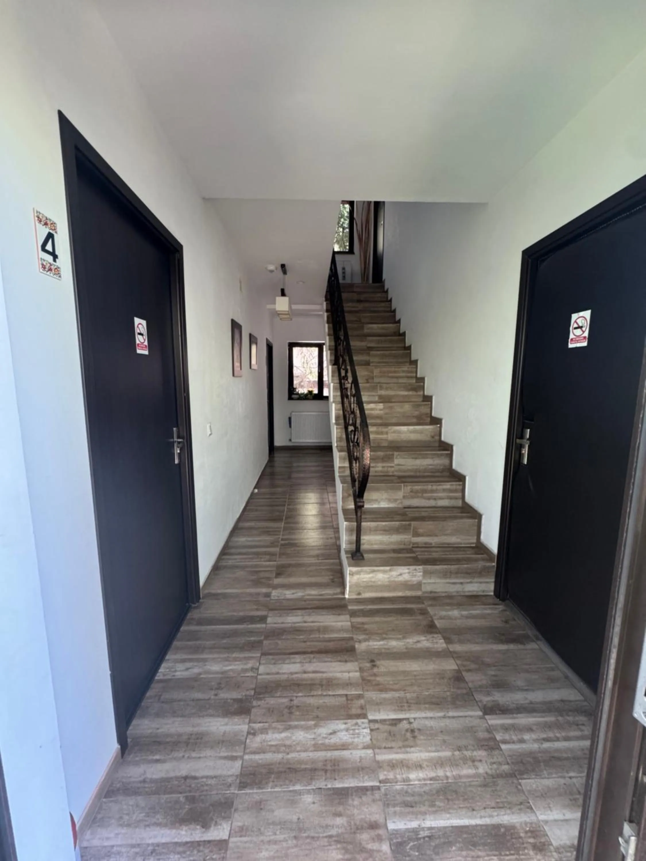 Facade/entrance in La Livada