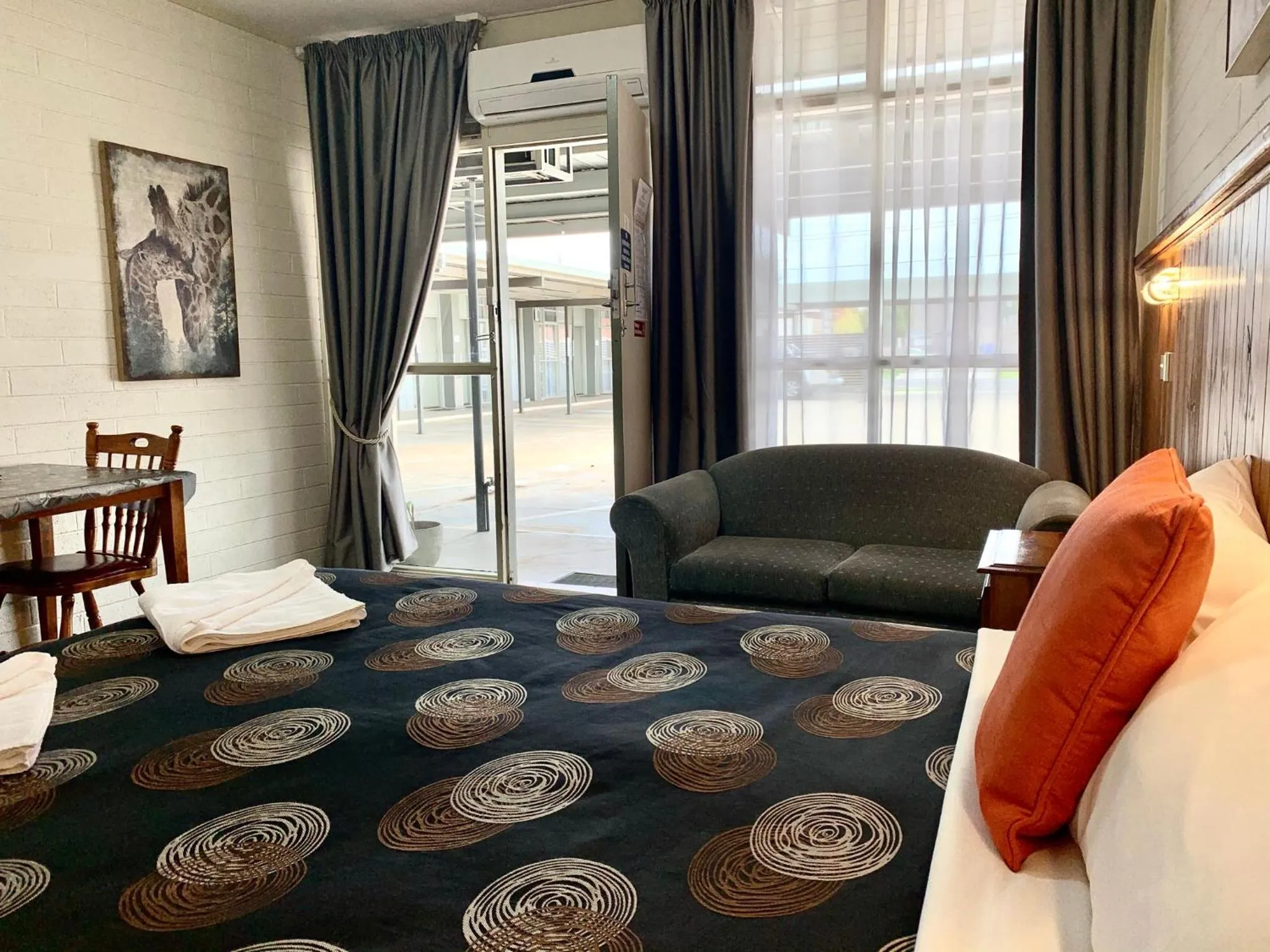 Bed in Central Motel Mildura