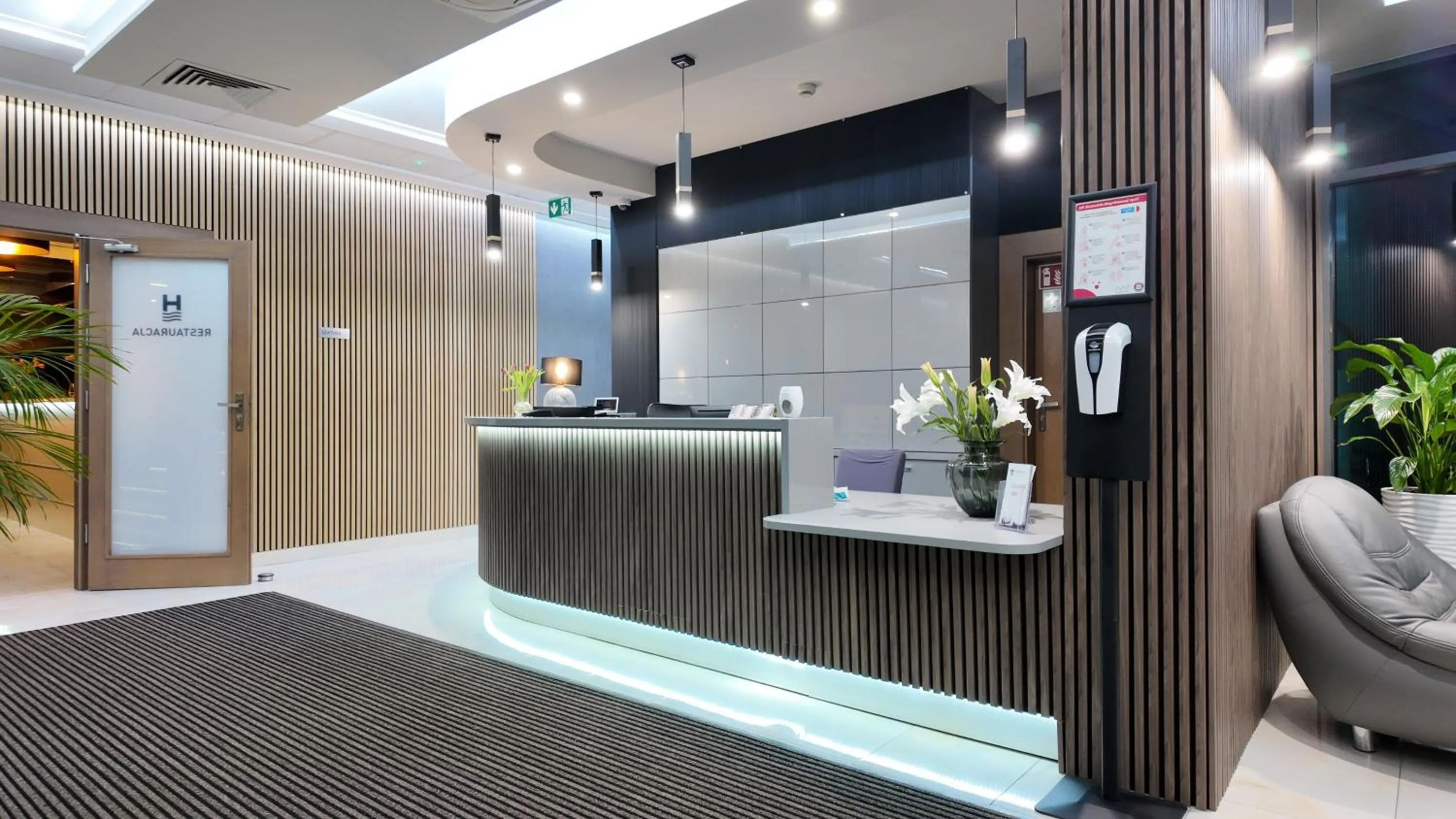 Lobby or reception in Hotel Oskar Business & Spa