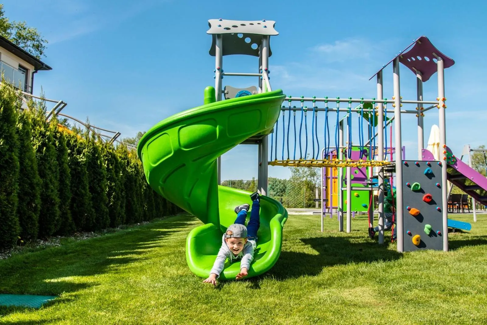 Children play ground in Hotel Oskar Business & Spa