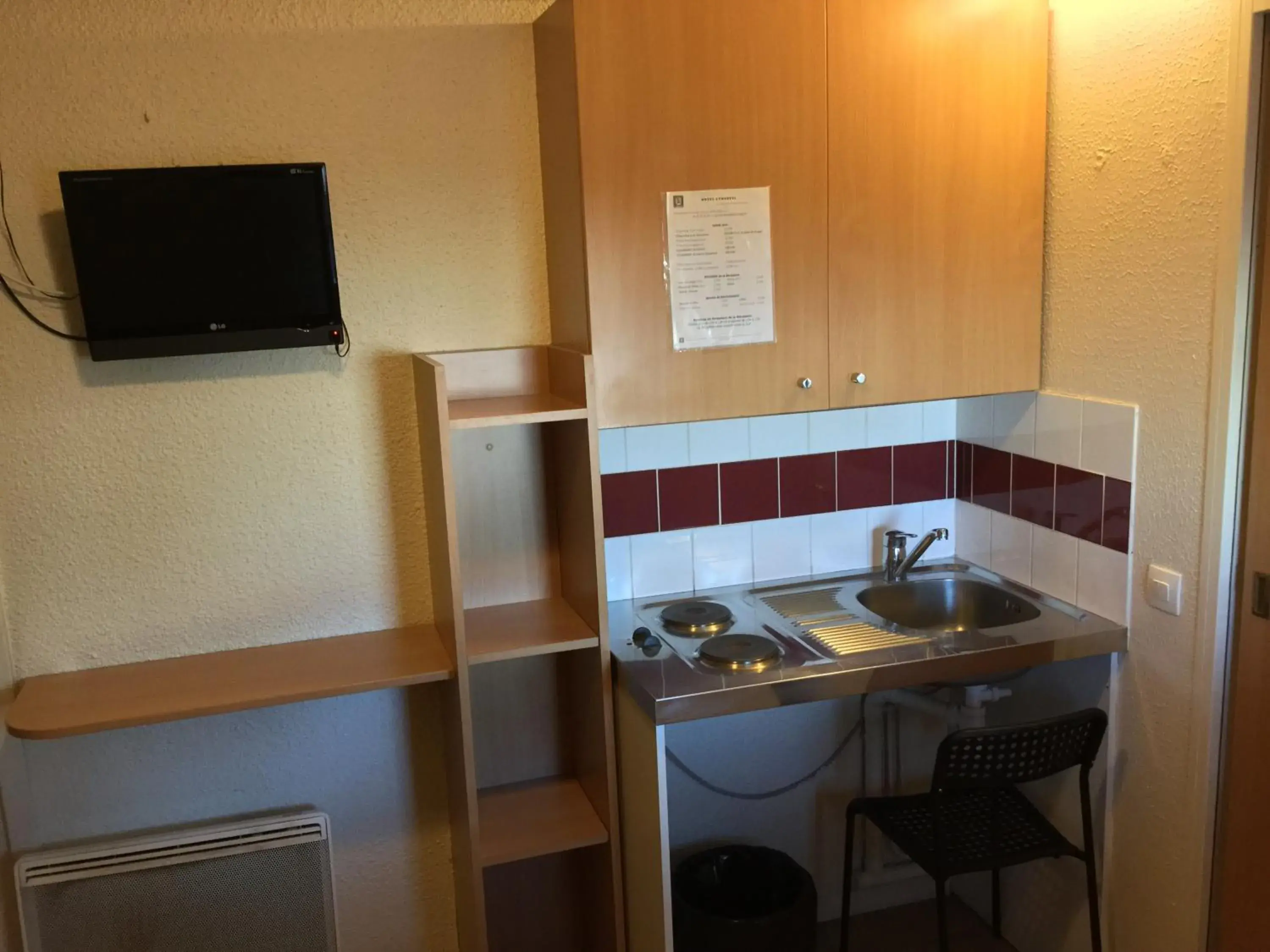 Double Room - Disability Access in Be Myhôtel Double Room - Disability Access in Be Myhôtel