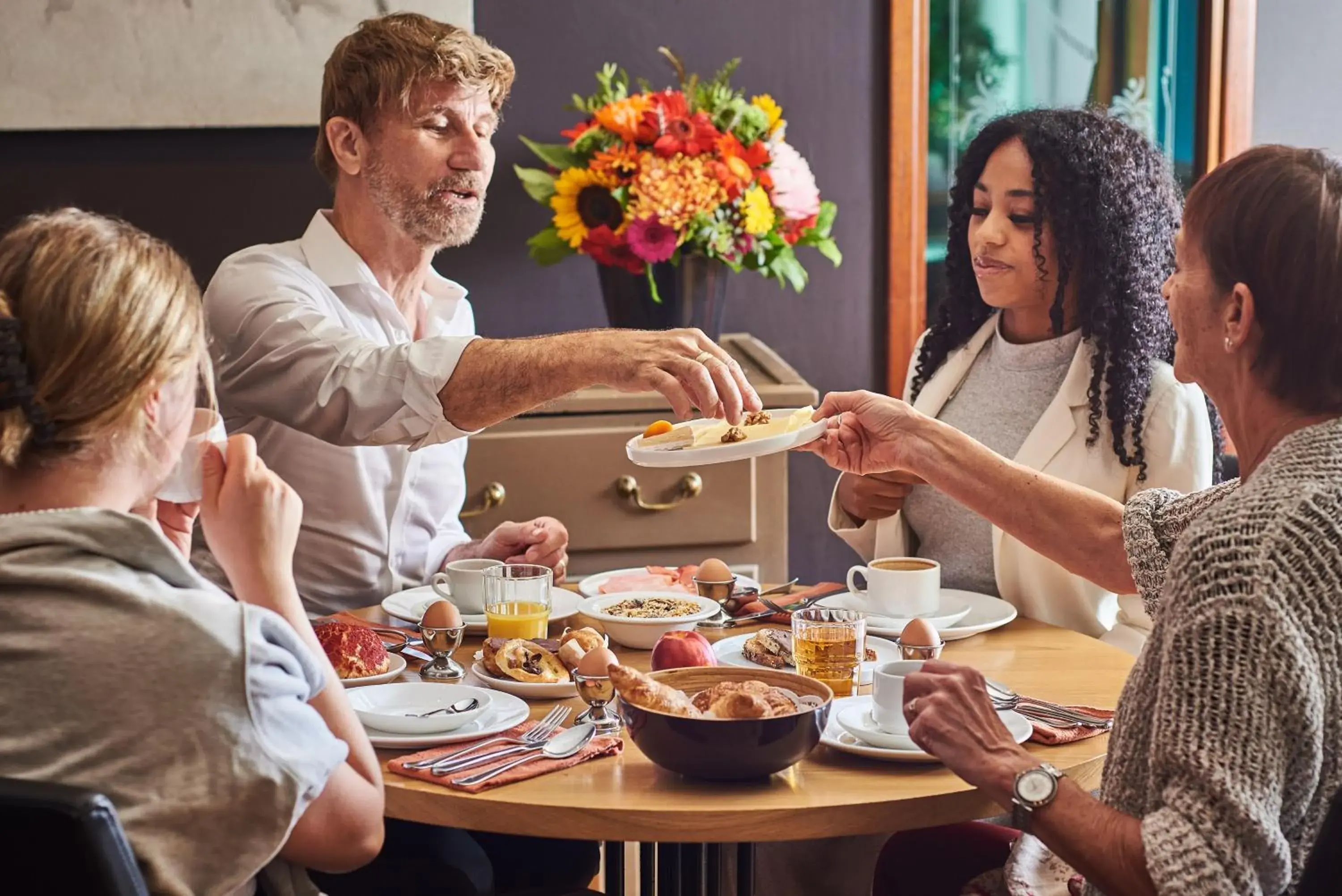 Restaurant/places to eat in Theater Hotel Restaurant/places to eat in Theater Hotel