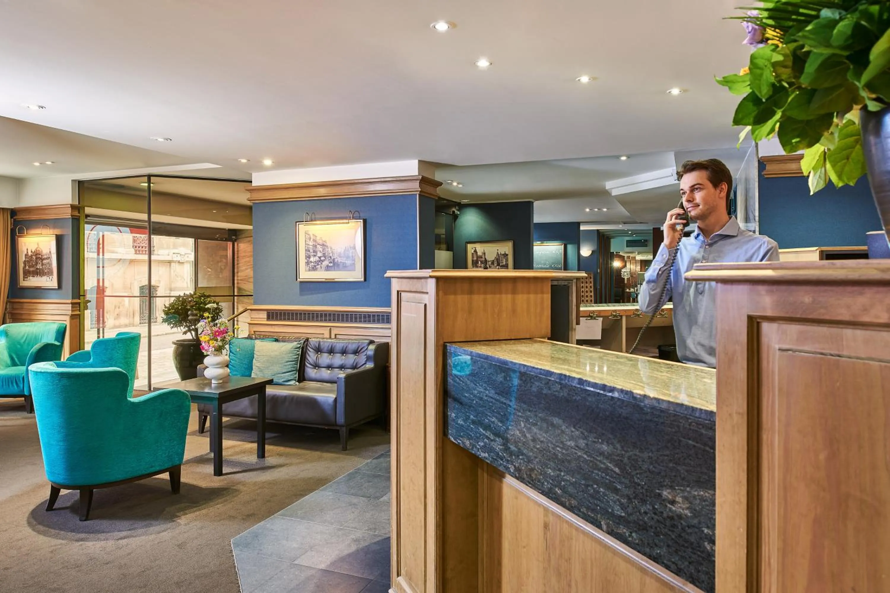 Lobby or reception in Theater Hotel