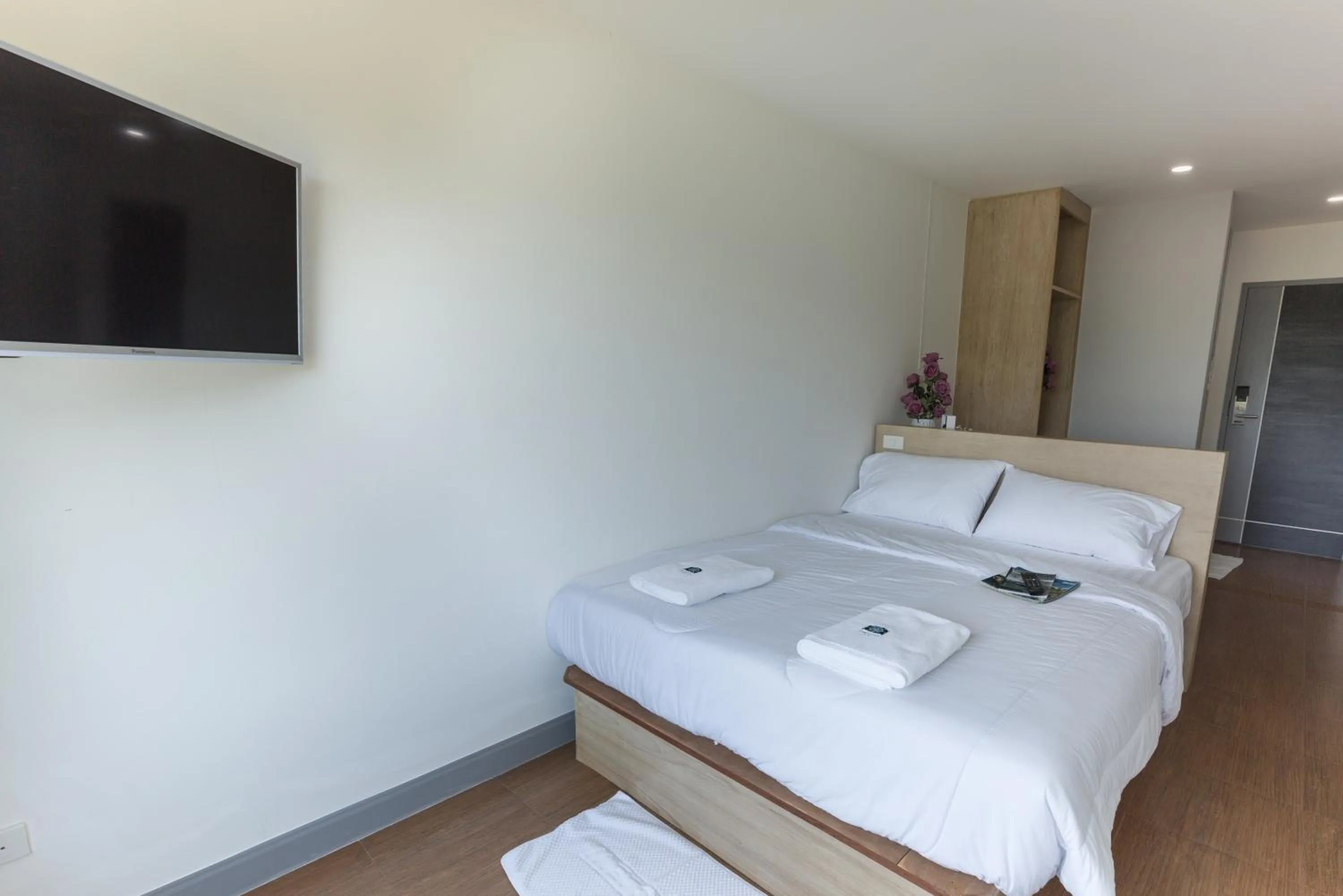 Bedroom, Bed in P168 Hostel Samui