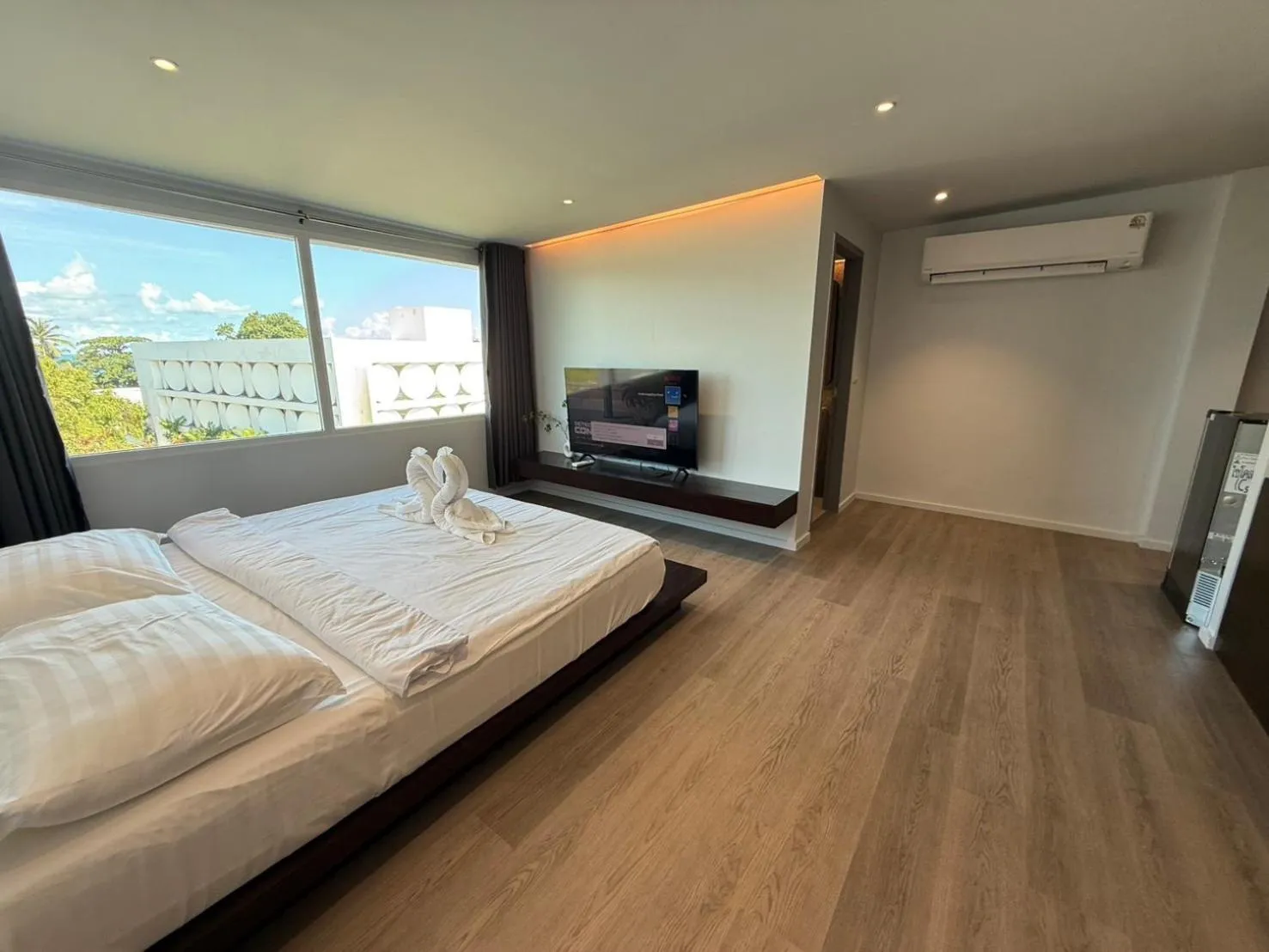 TV and multimedia, Bed in P168 Hostel Samui