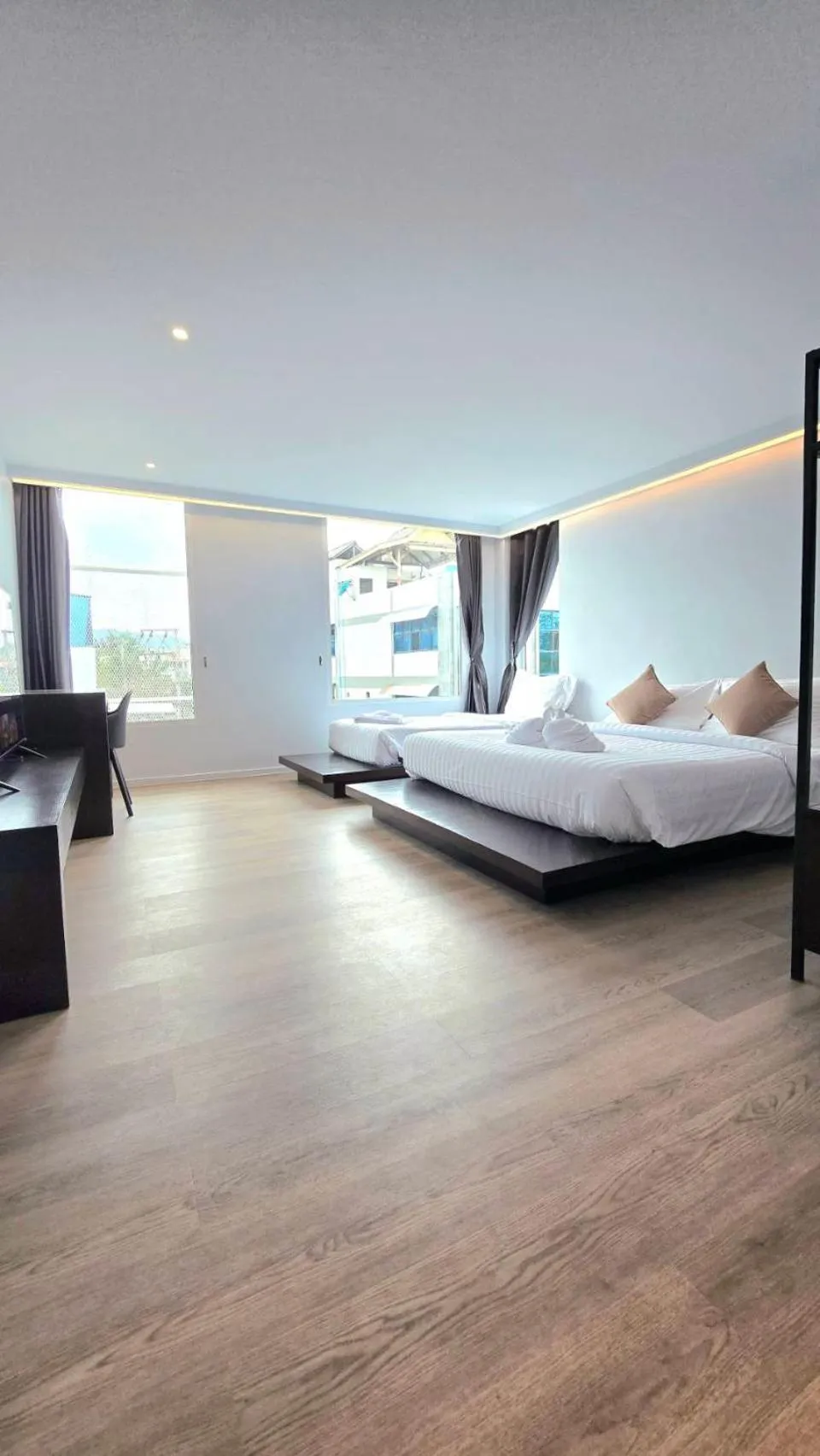 Photo of the whole room, Bed in P168 Hostel Samui