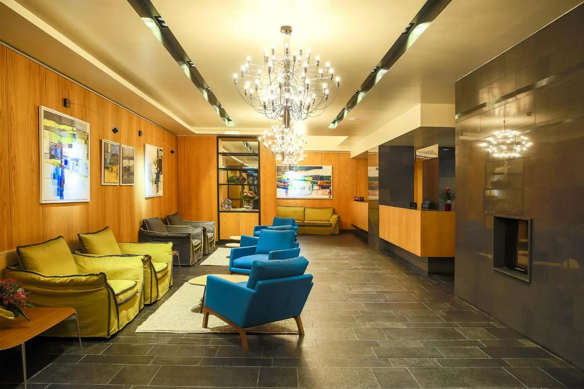 Lobby or reception in HVD Grand Hotel Suhl Business & Leisure Lobby or reception in HVD Grand Hotel Suhl Business & Leisure