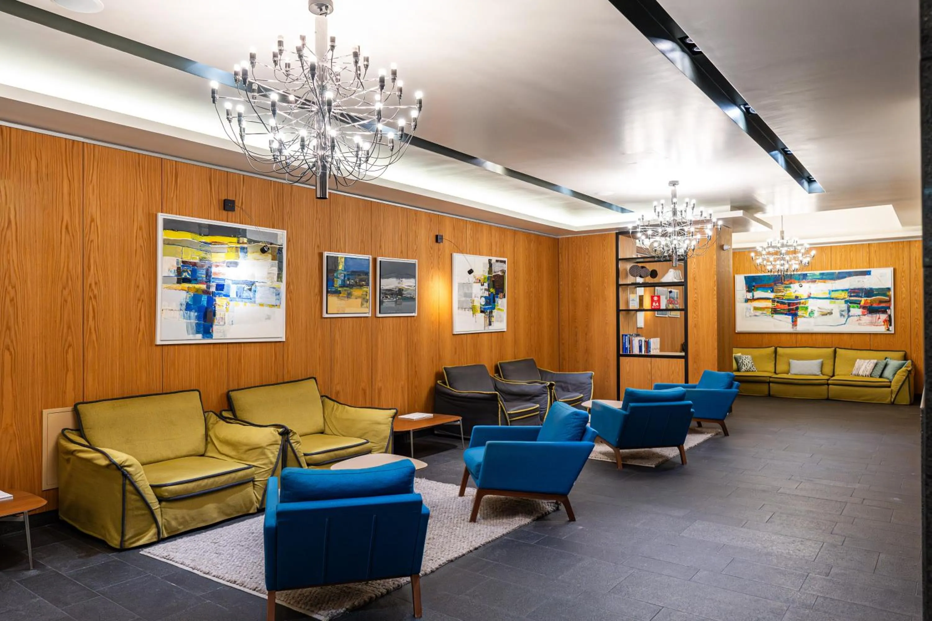 Lobby or reception in HVD Grand Hotel Suhl Business & Leisure