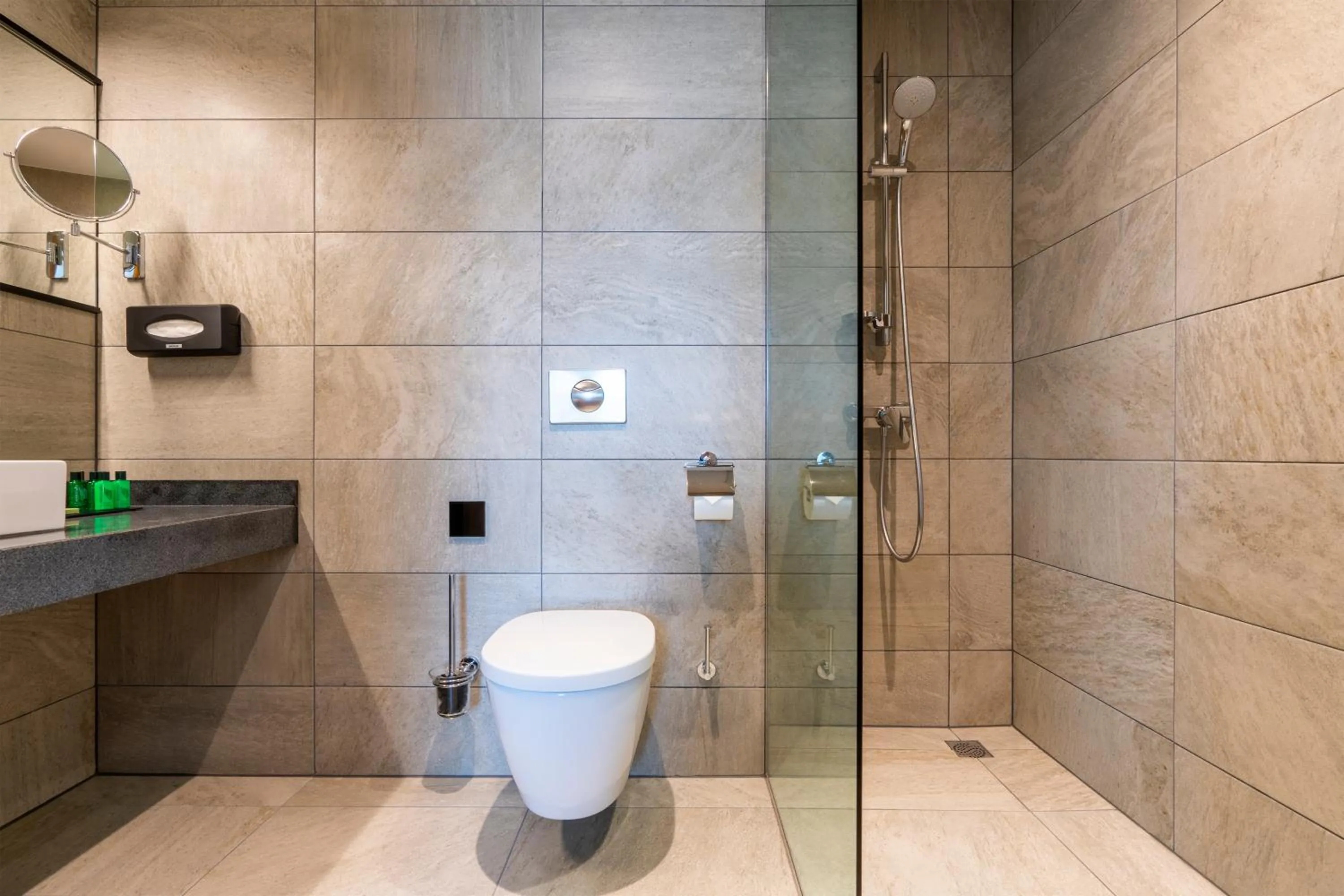 Bathroom in HVD Grand Hotel Suhl Business & Leisure