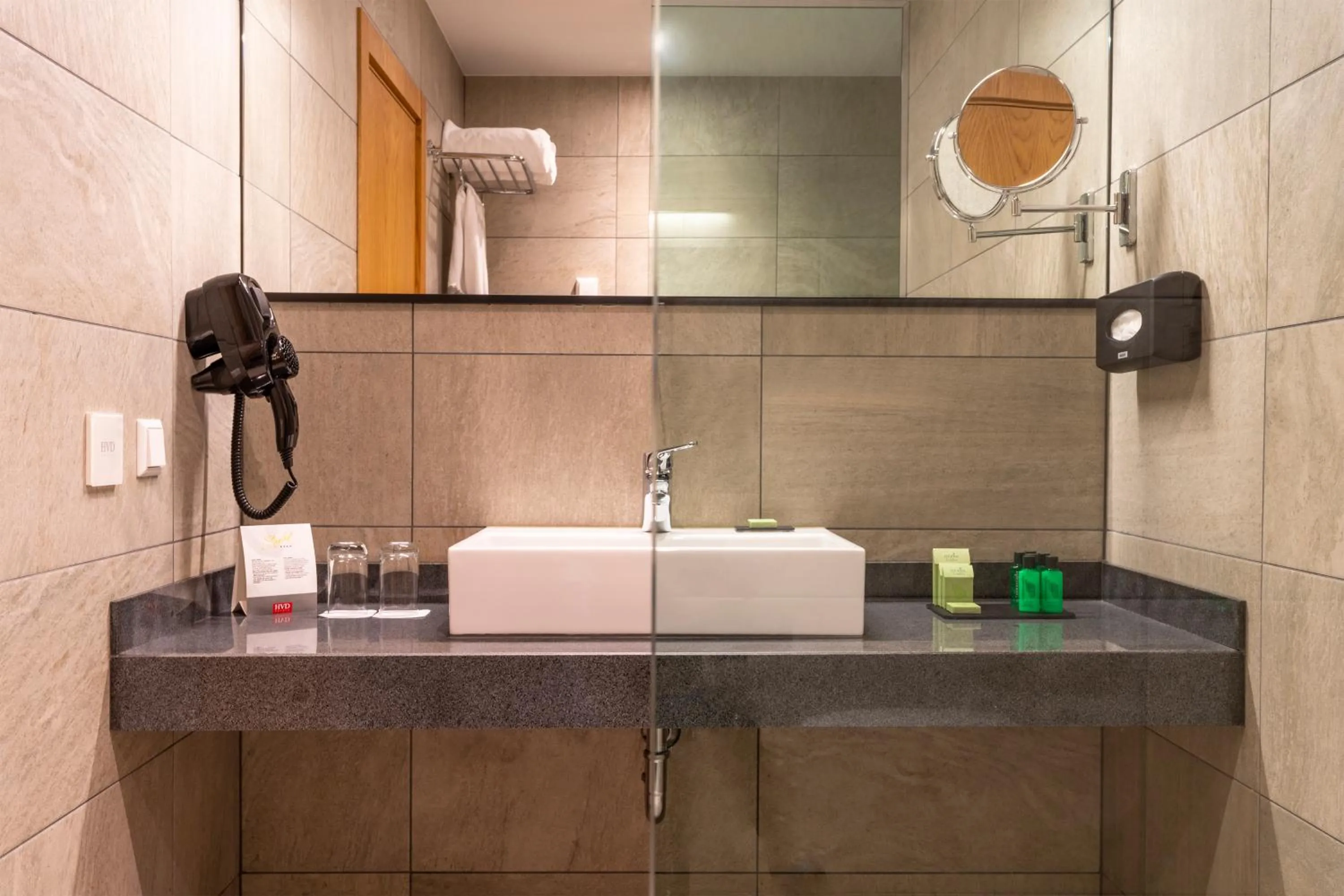 Bathroom in HVD Grand Hotel Suhl Business & Leisure