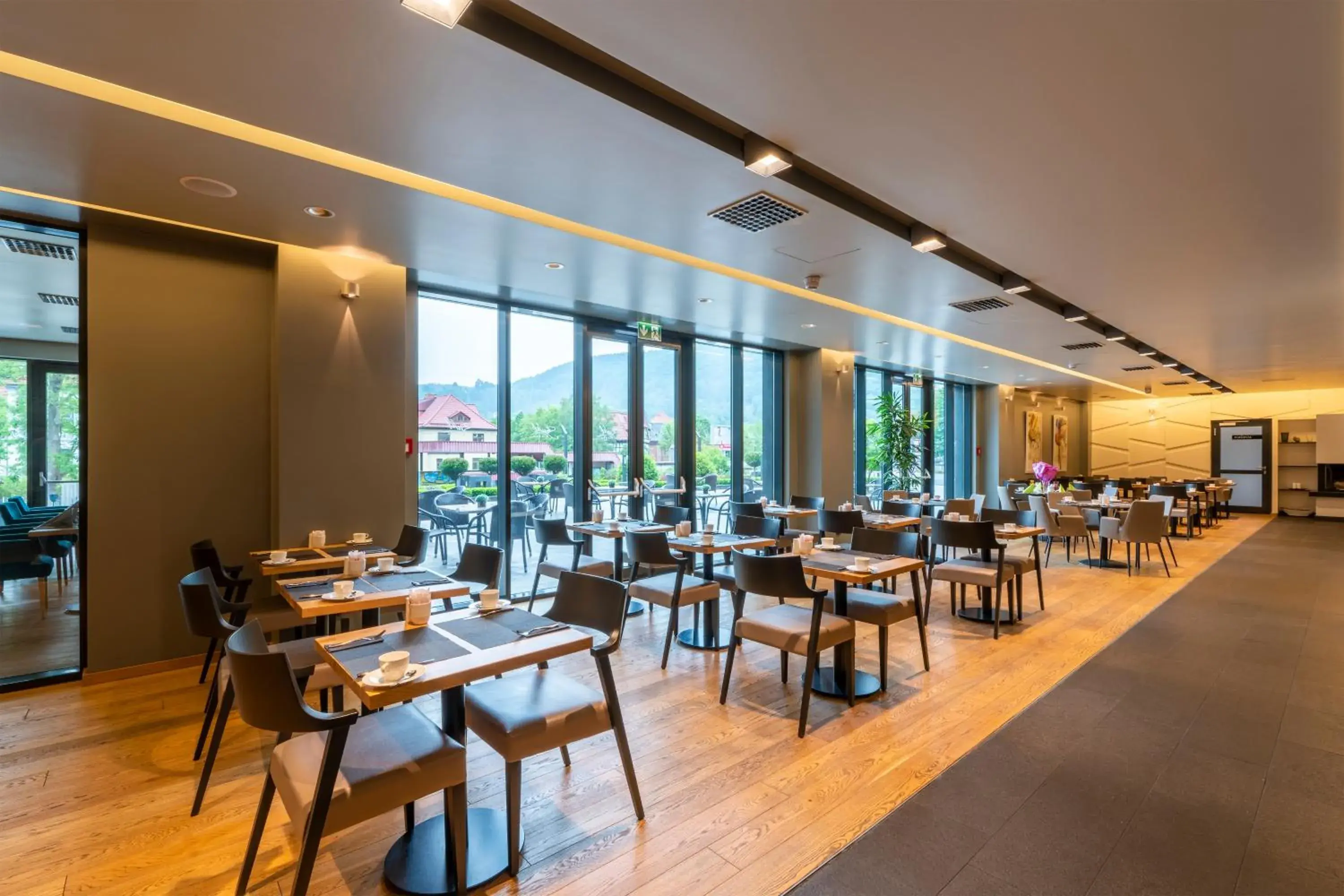 Restaurant/places to eat in HVD Grand Hotel Suhl Business & Leisure Restaurant/places to eat in HVD Grand Hotel Suhl Business & Leisure