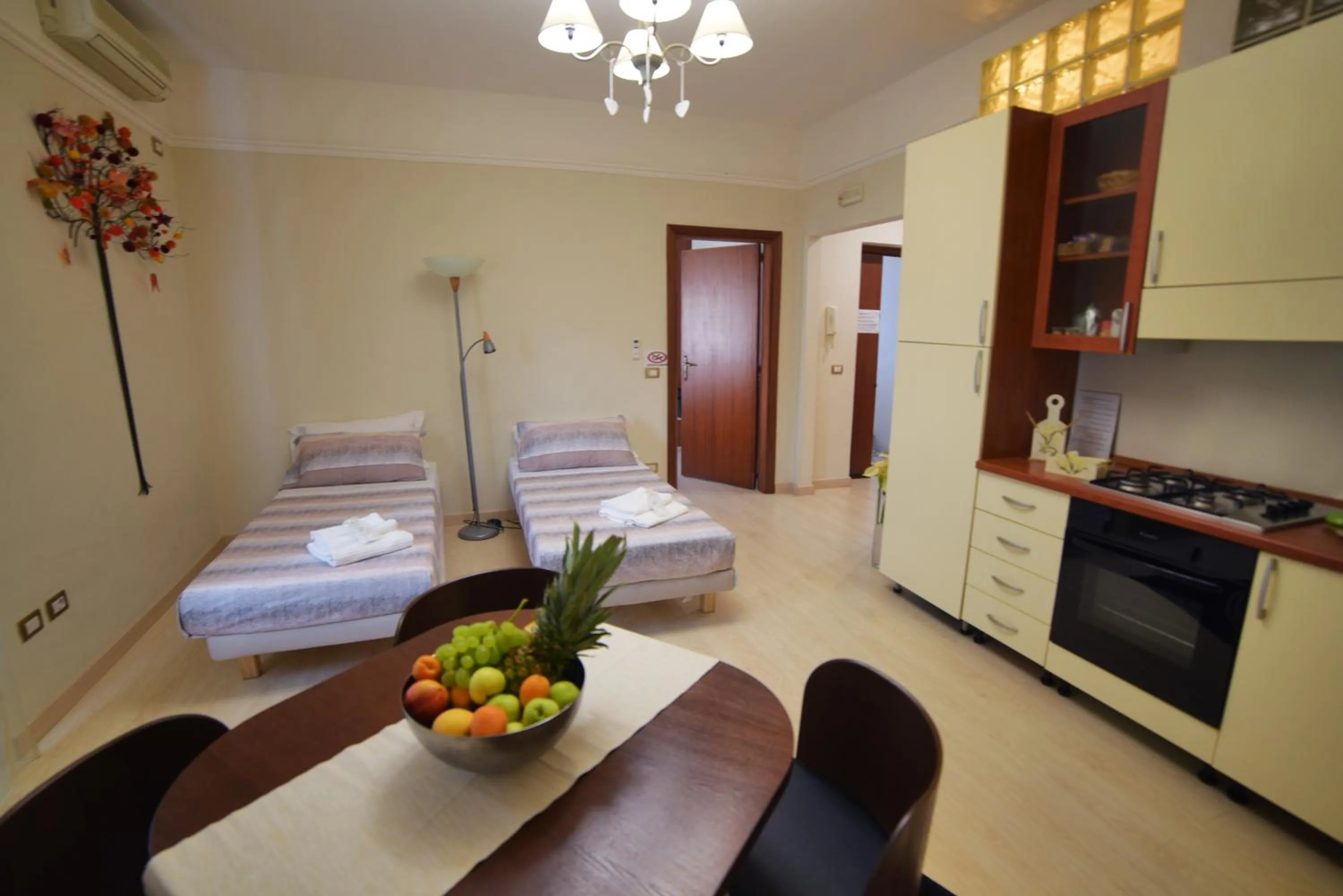 Kitchen or kitchenette, Bed in B&B Lamezia Terme