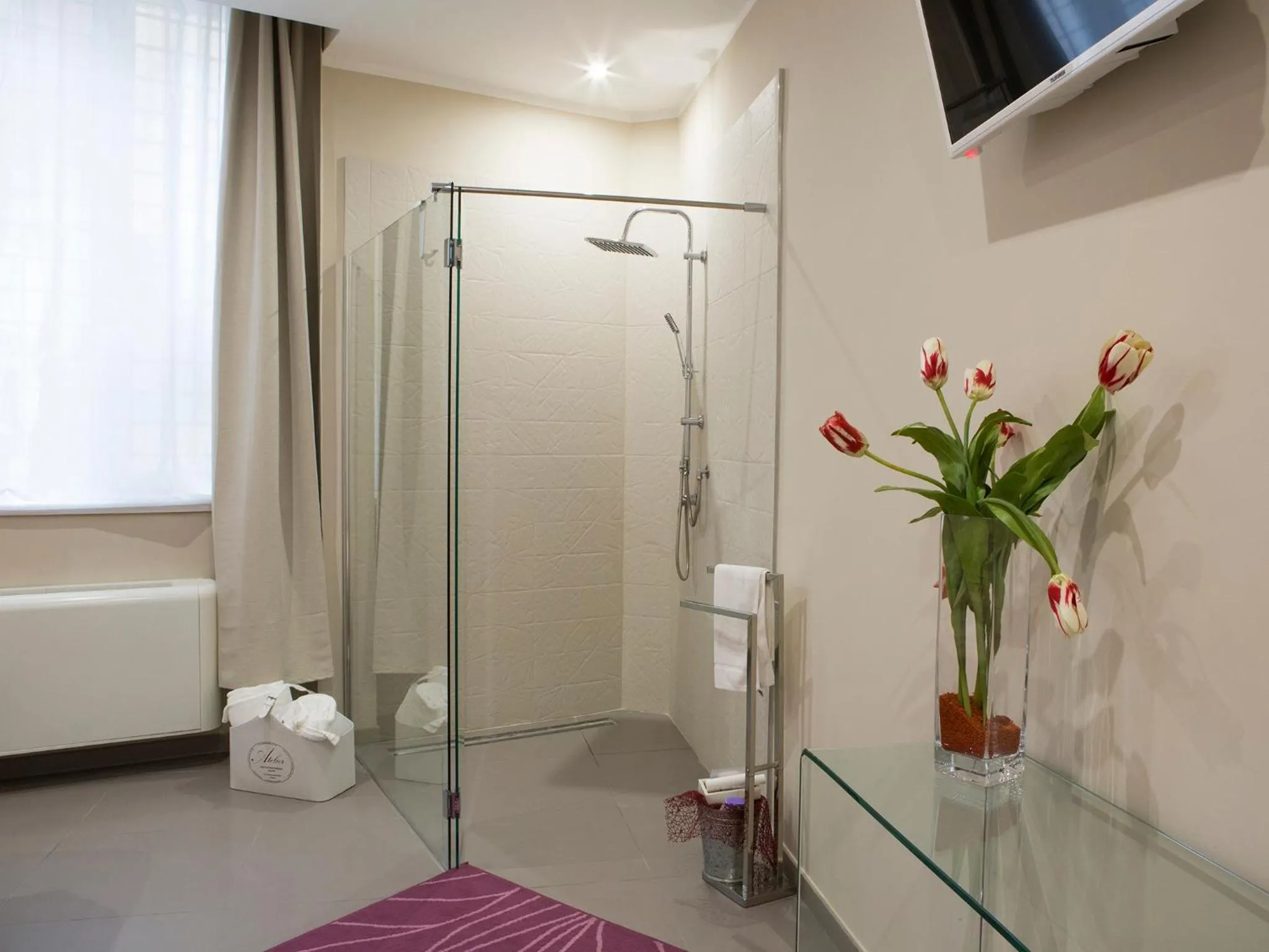 Shower in B&B Lamezia Terme