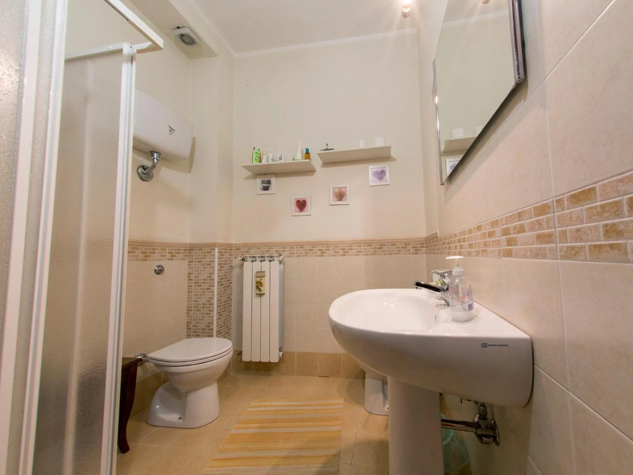Shower in B&B Lamezia Terme