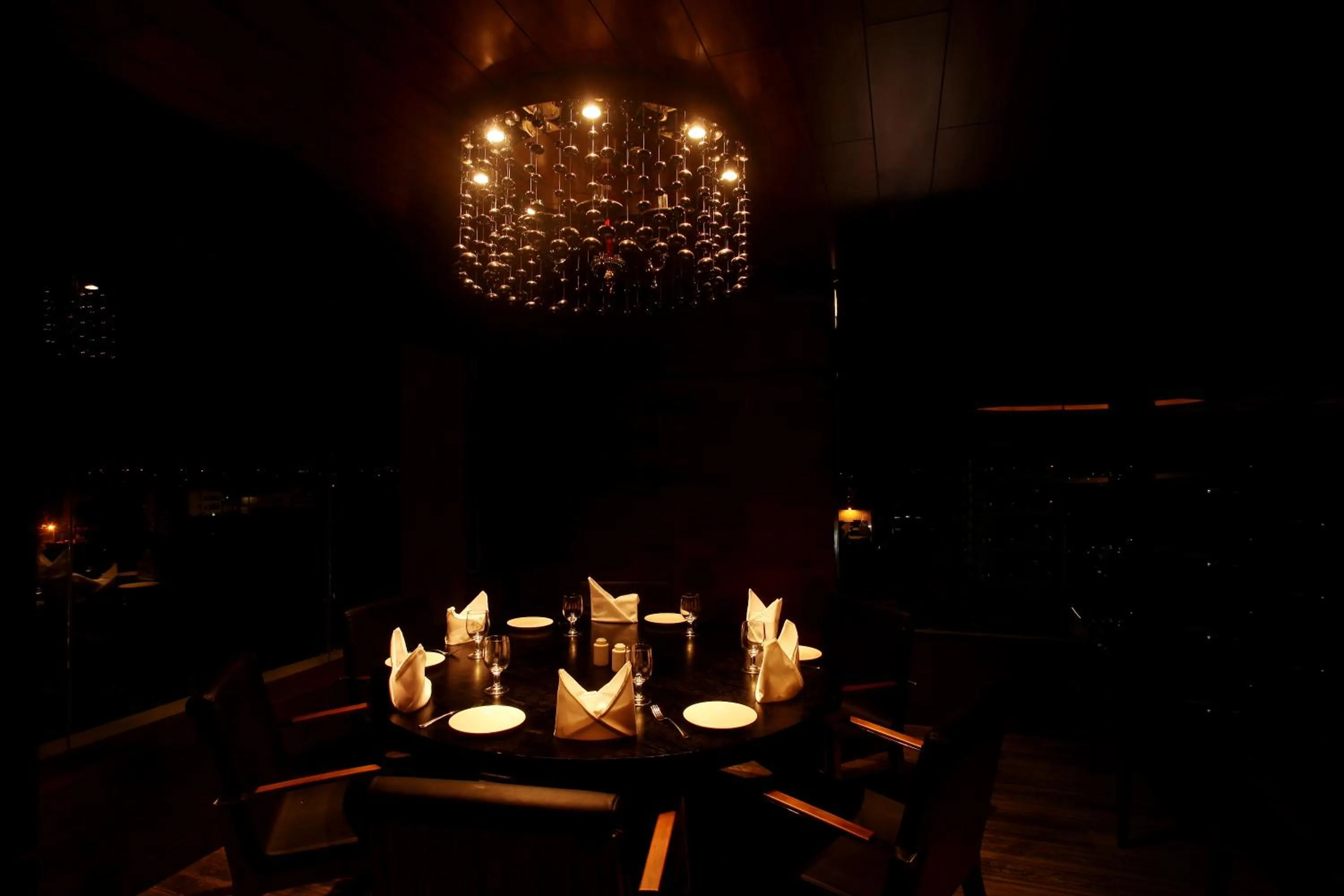 Restaurant/places to eat in Paradigm Sarovar Portico