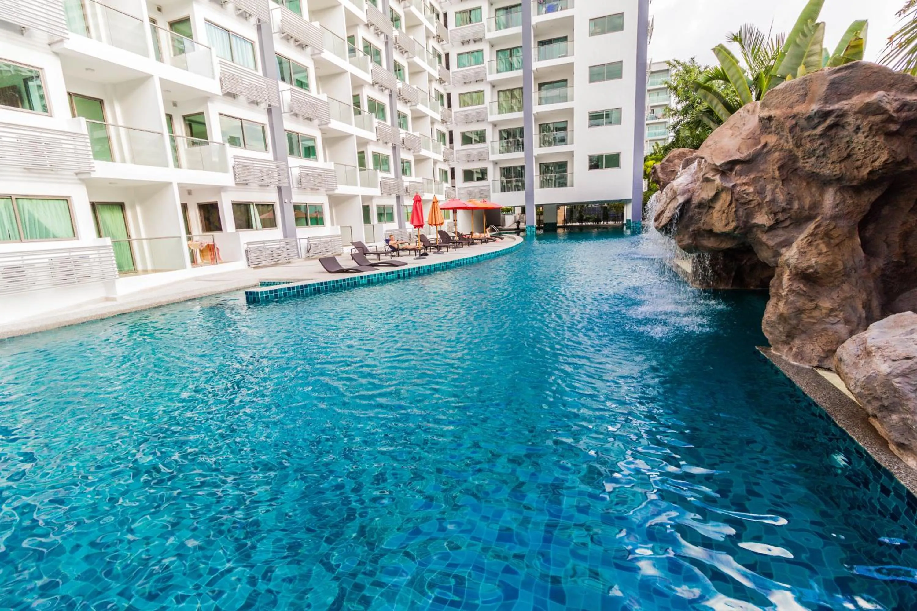 Swimming pool in Club Royal Wongamat by Pattaya Sunny Rentals