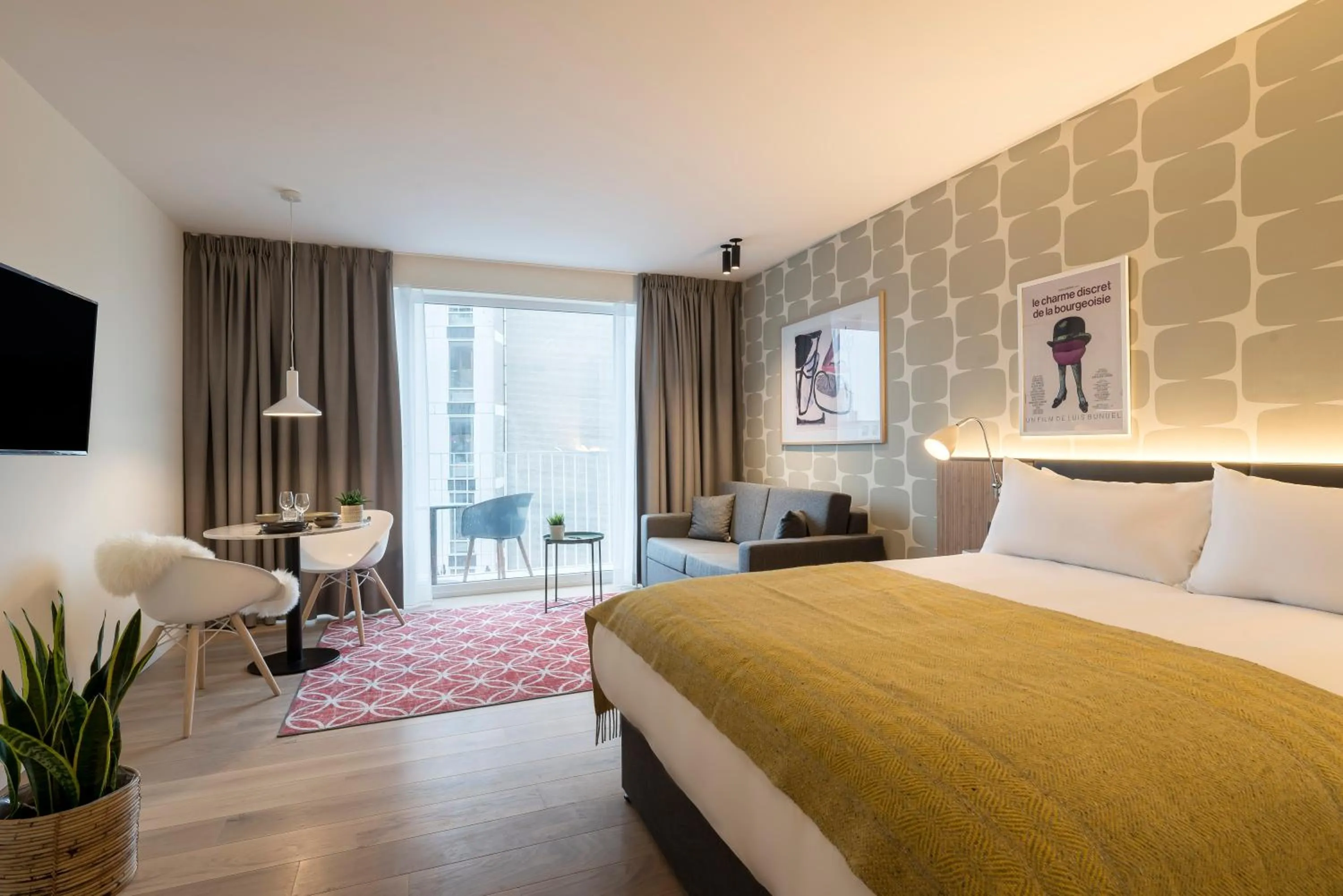 Photo of the whole room, Bed in PREMIER SUITES Antwerp