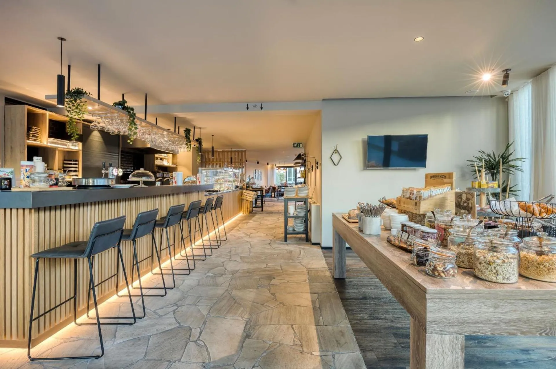 Breakfast in PREMIER SUITES Antwerp