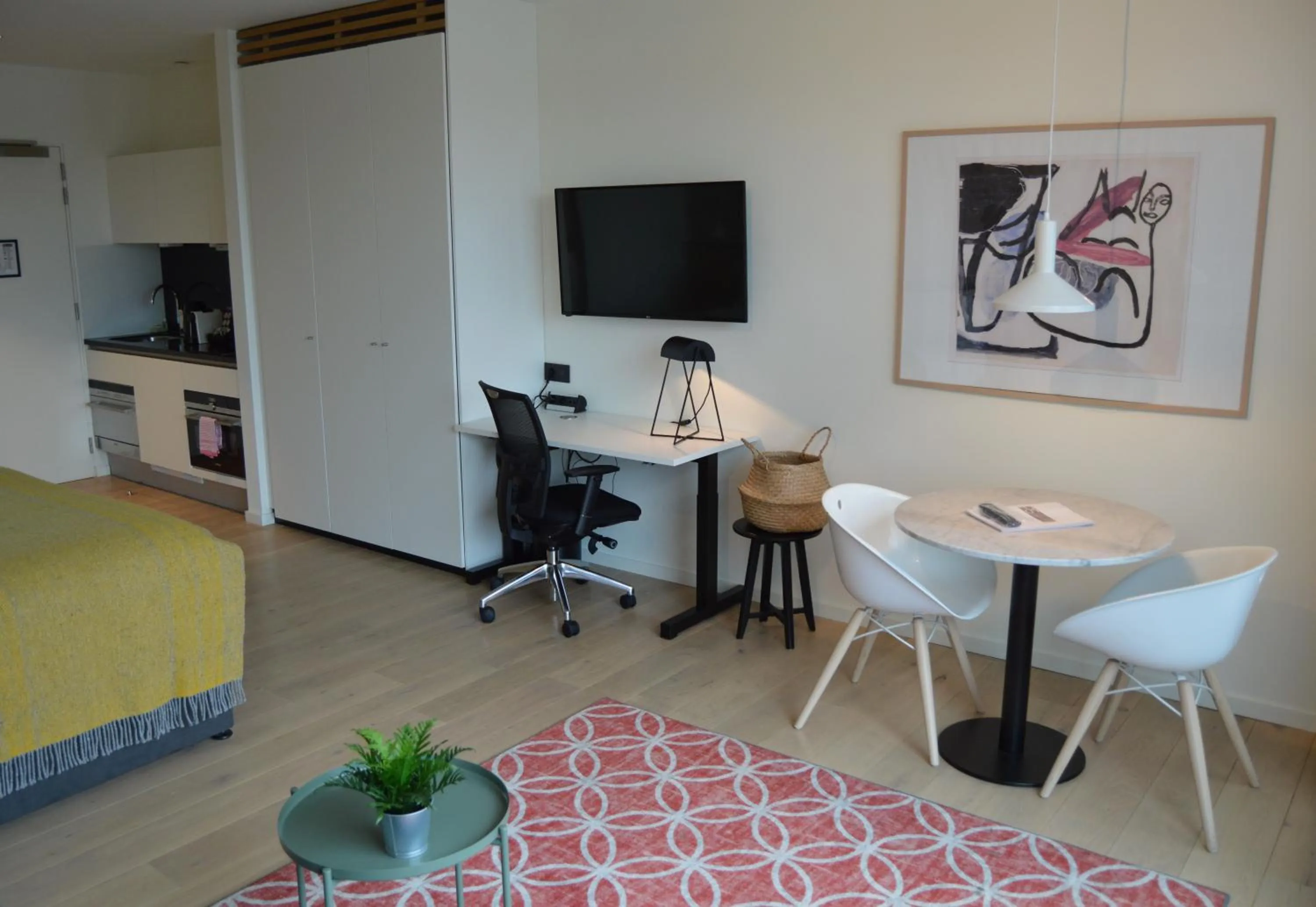 Dining area in PREMIER SUITES Antwerp