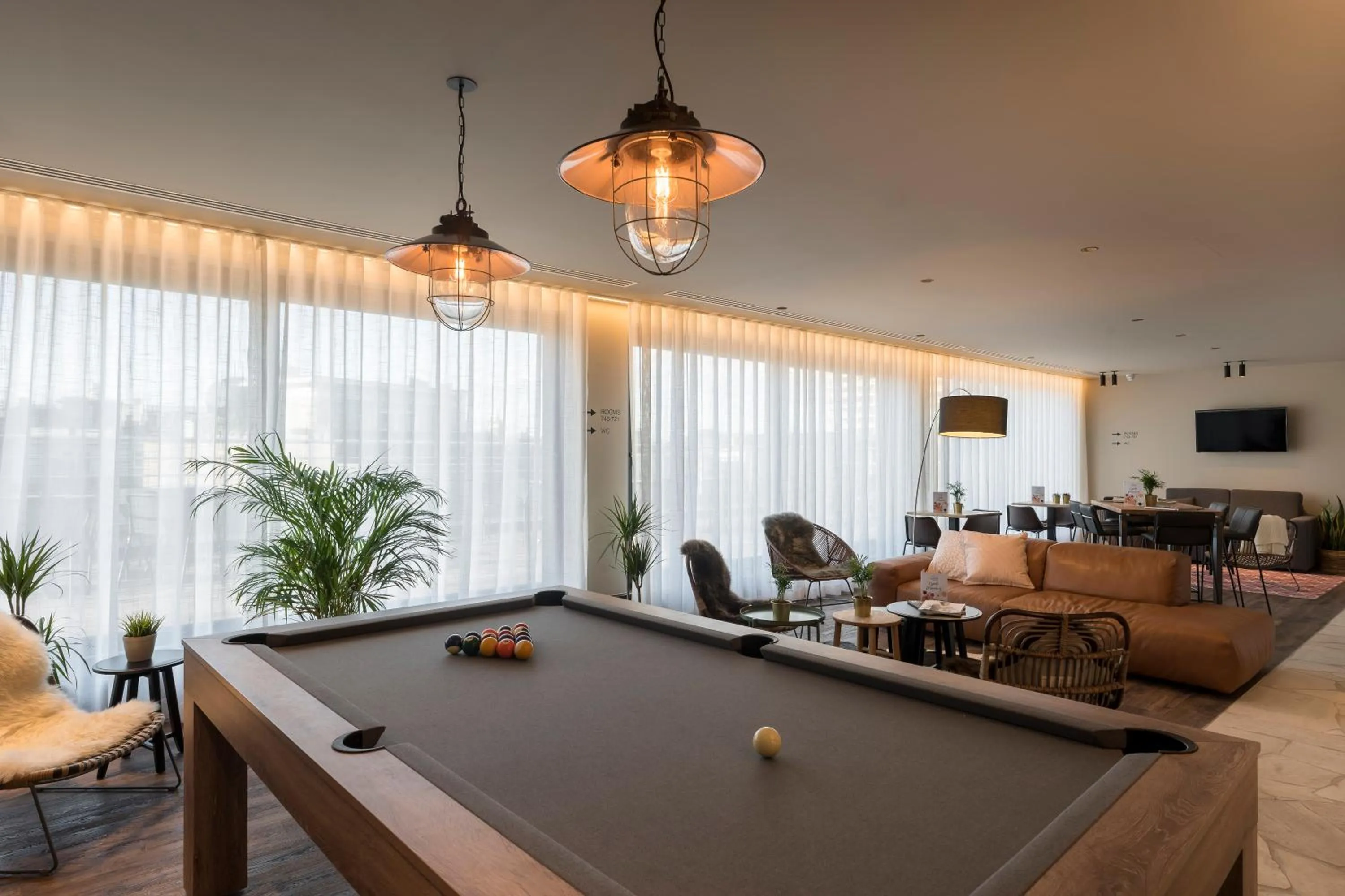 Communal lounge/ TV room in PREMIER SUITES Antwerp