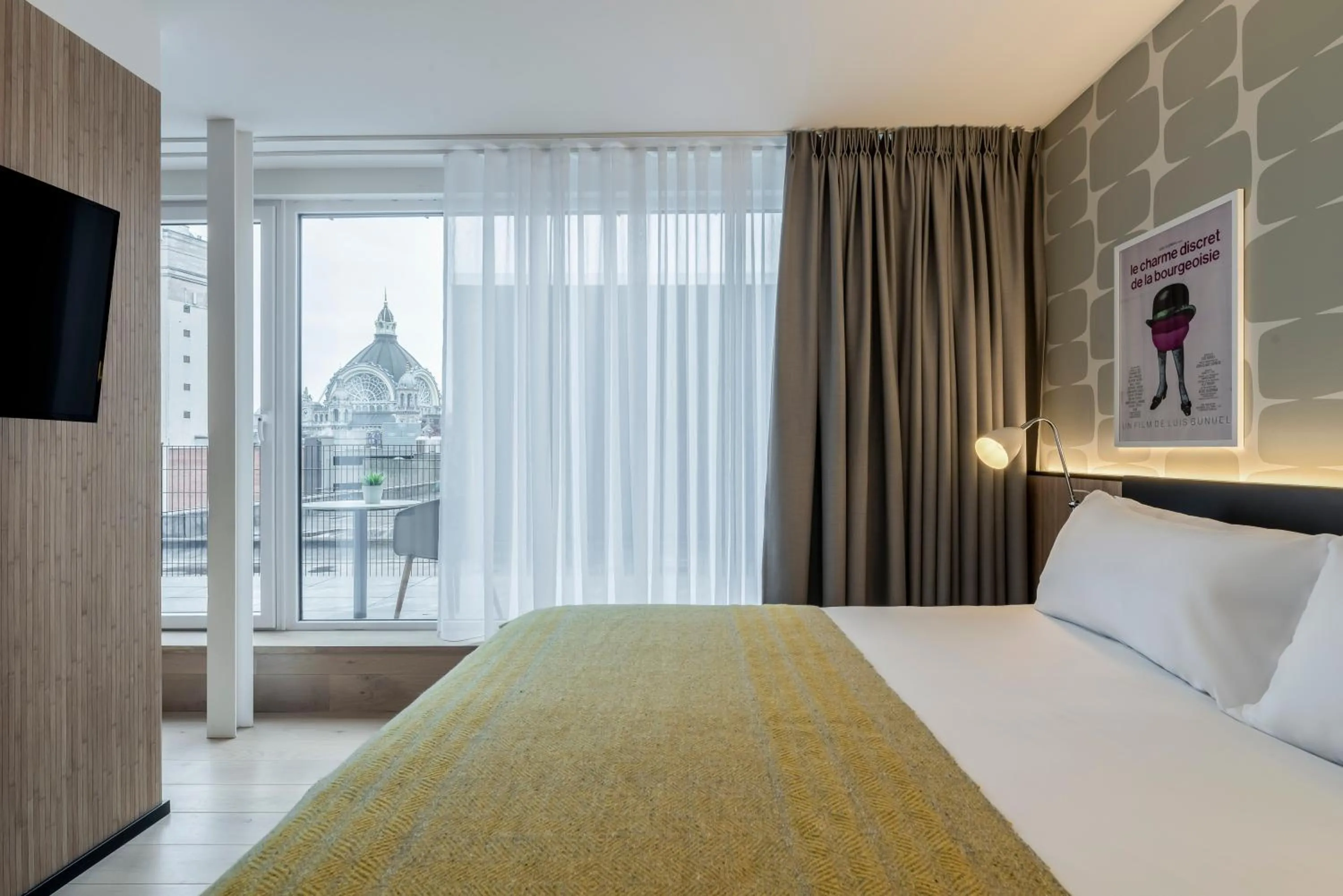 Photo of the whole room, Bed in PREMIER SUITES Antwerp