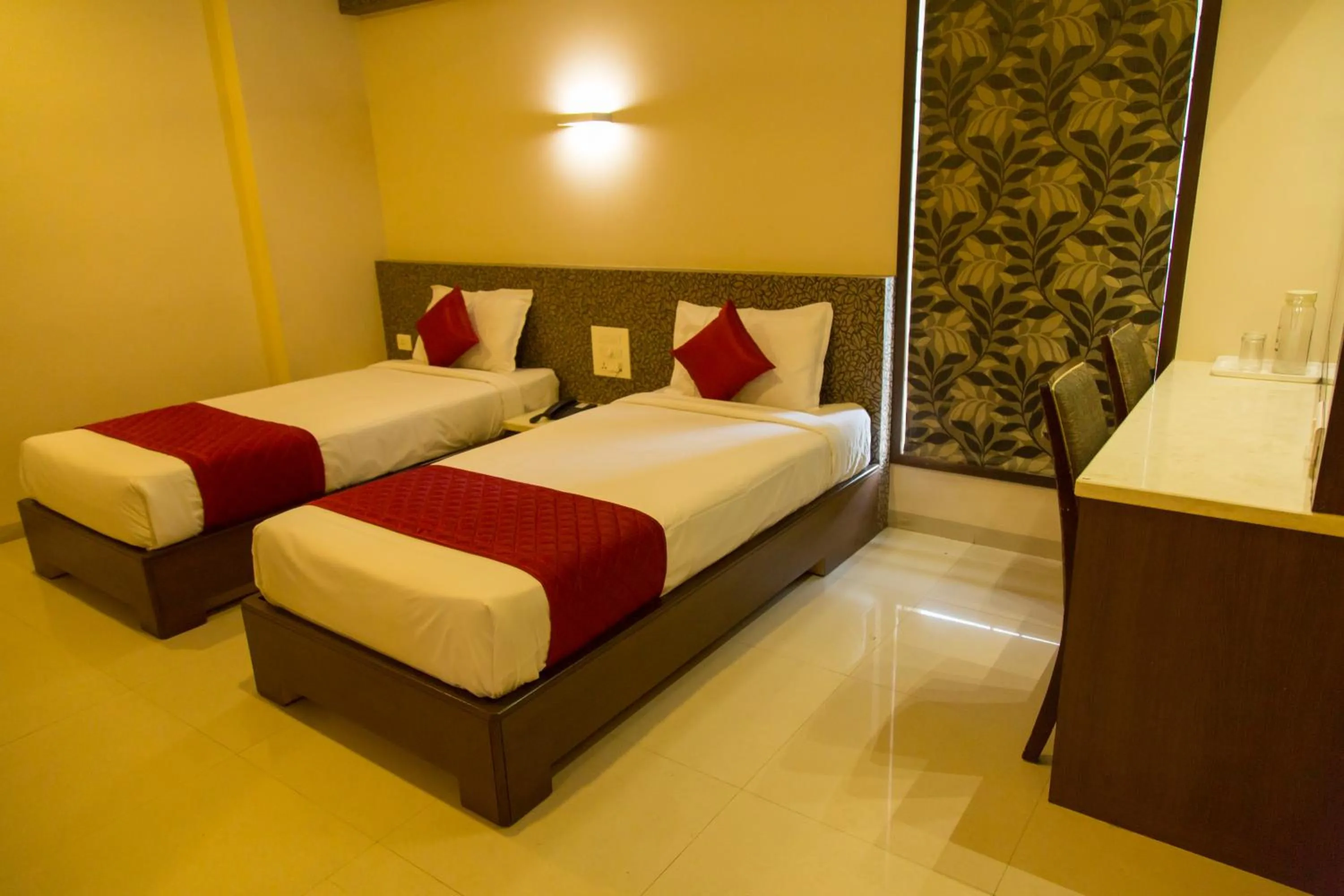 cot in Hotel Sri Sakthi