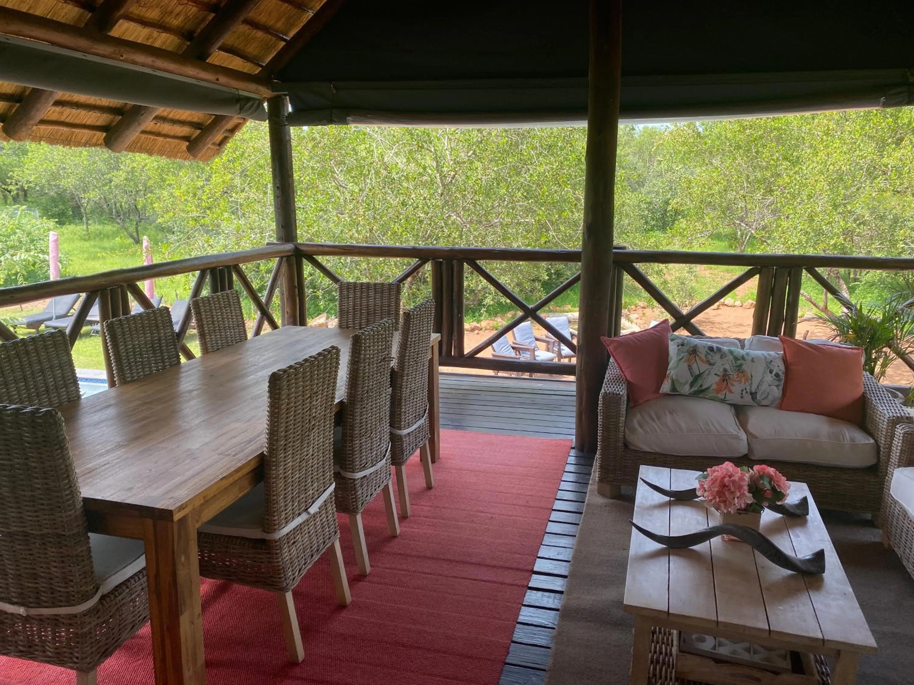 Balcony/Terrace in Imbube Safari Lodge