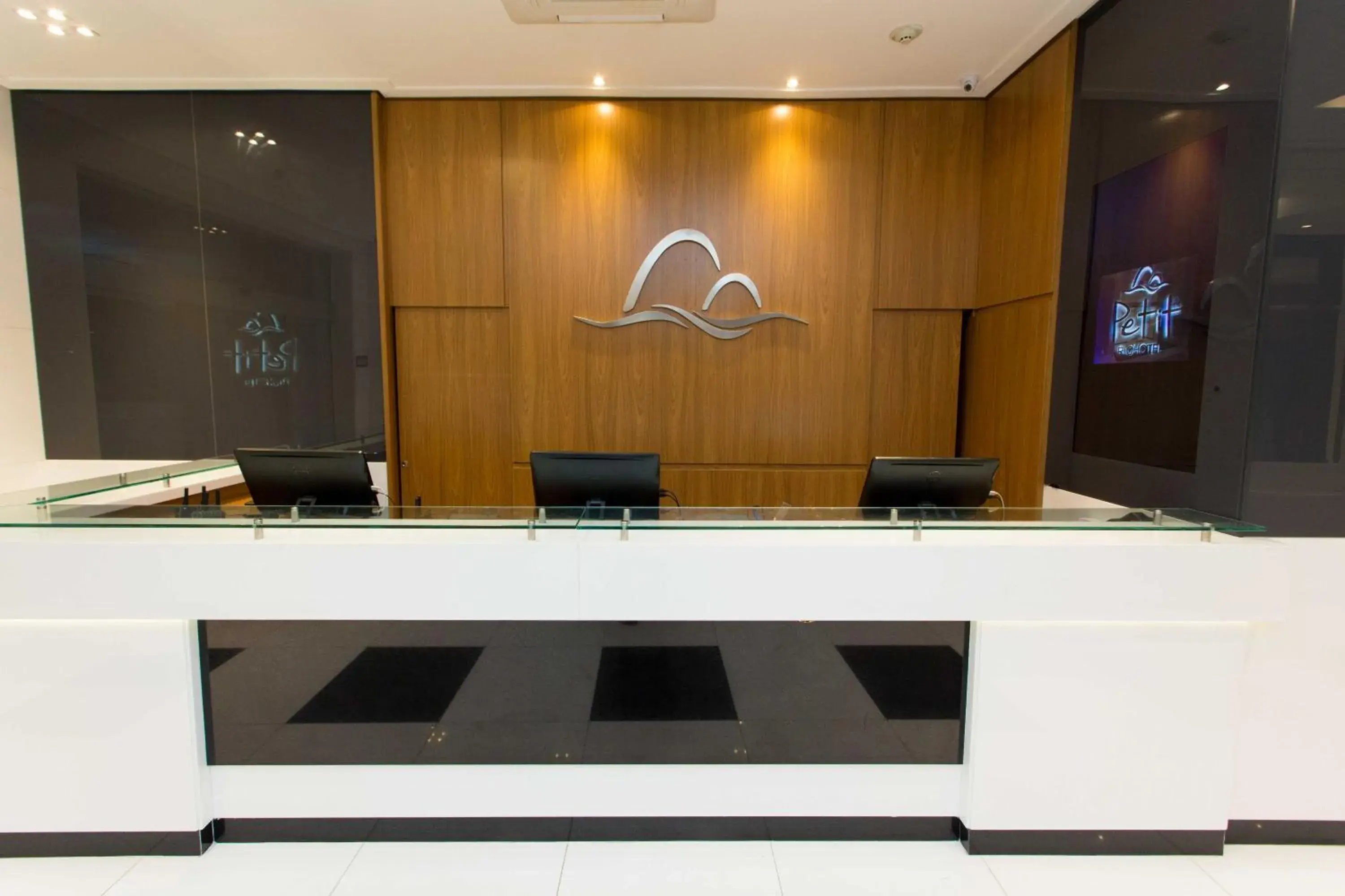 Lobby or reception in Petit Rio Hotel Lobby or reception in Petit Rio Hotel