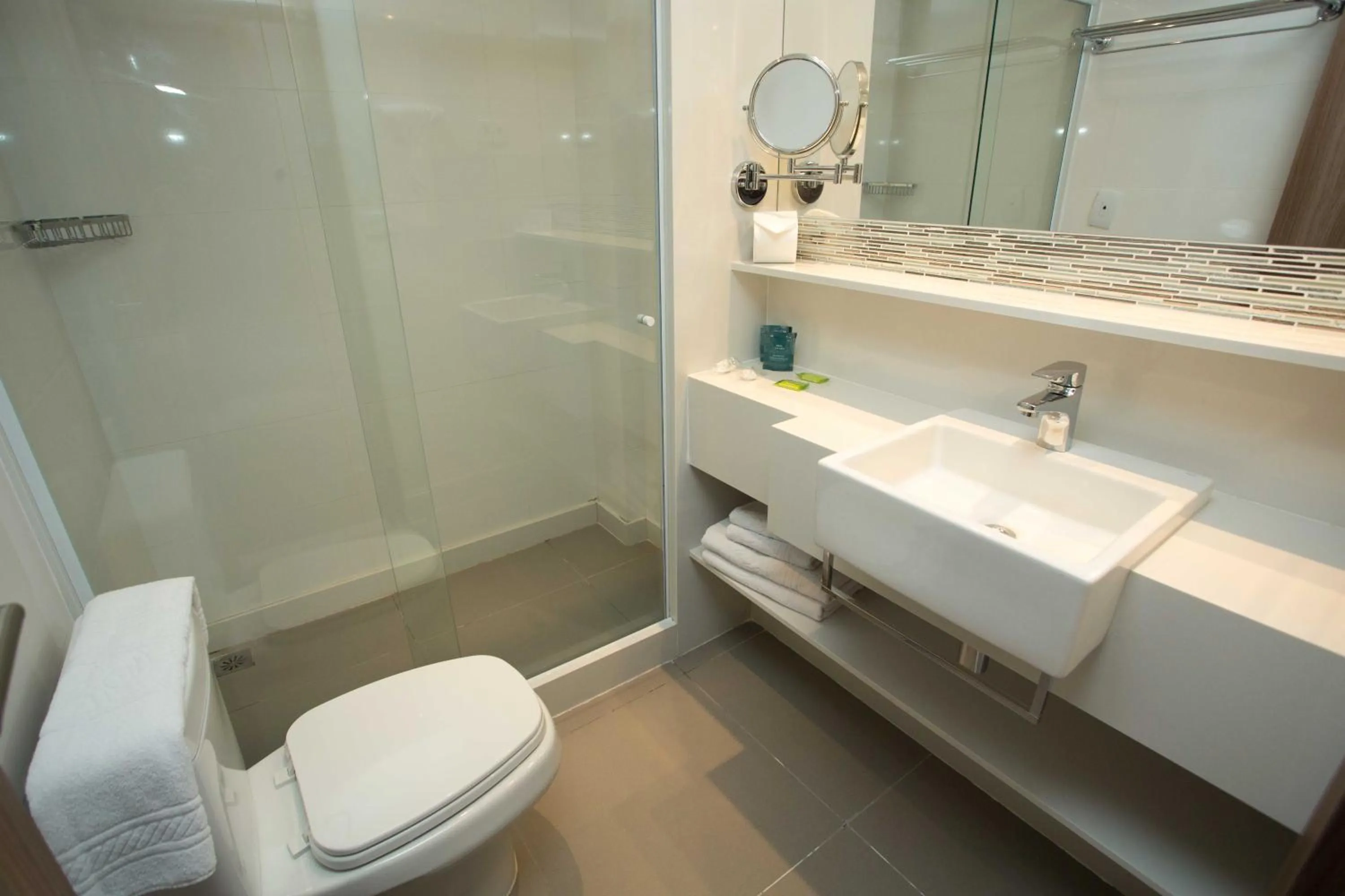 Bathroom in Petit Rio Hotel