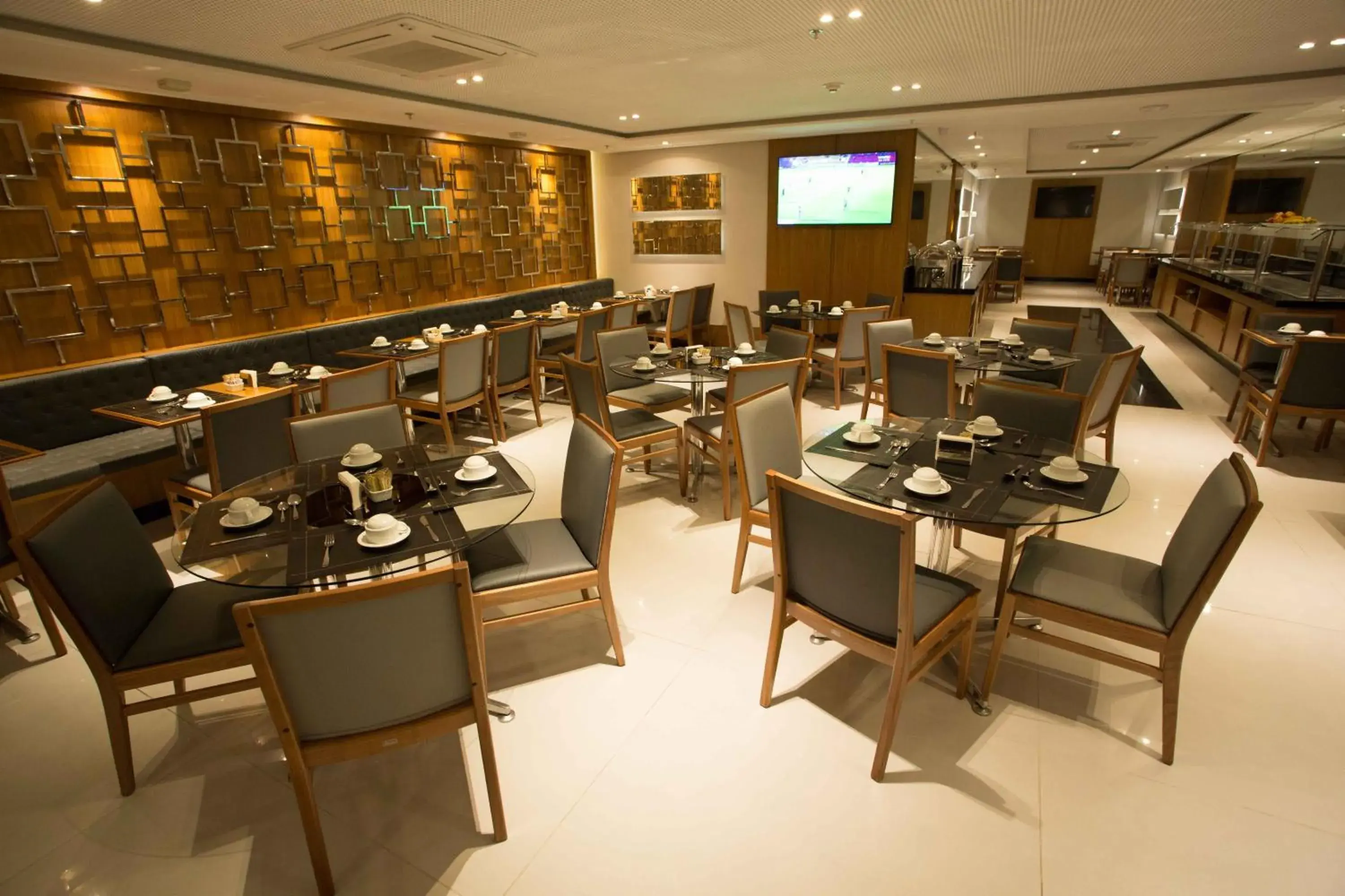 Restaurant/places to eat in Petit Rio Hotel Restaurant/places to eat in Petit Rio Hotel