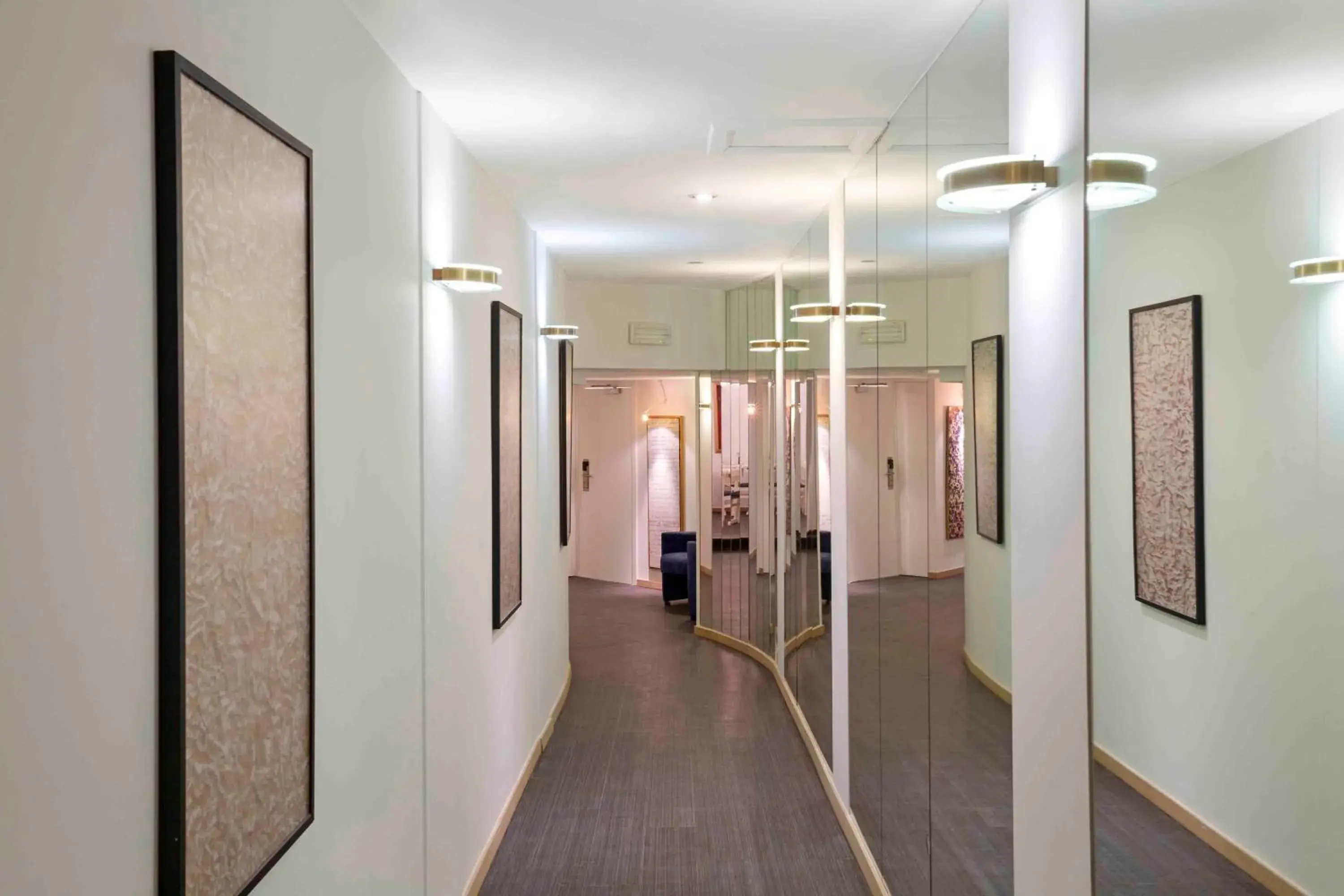 Property building in Hôtel Argus by happyCulture Property building in Hôtel Argus by happyCulture