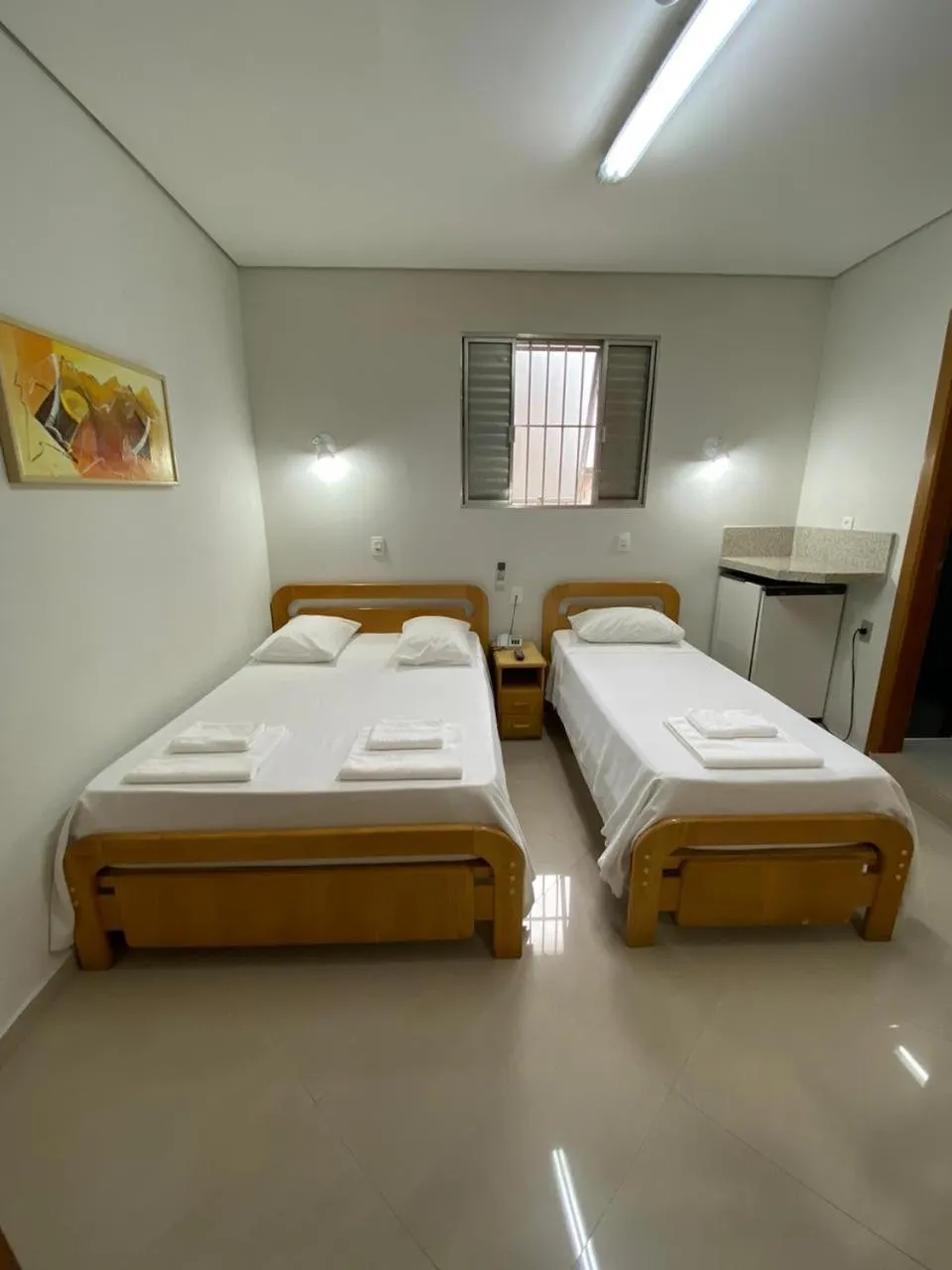 Photo of the whole room, Bed in Missouri Hotel