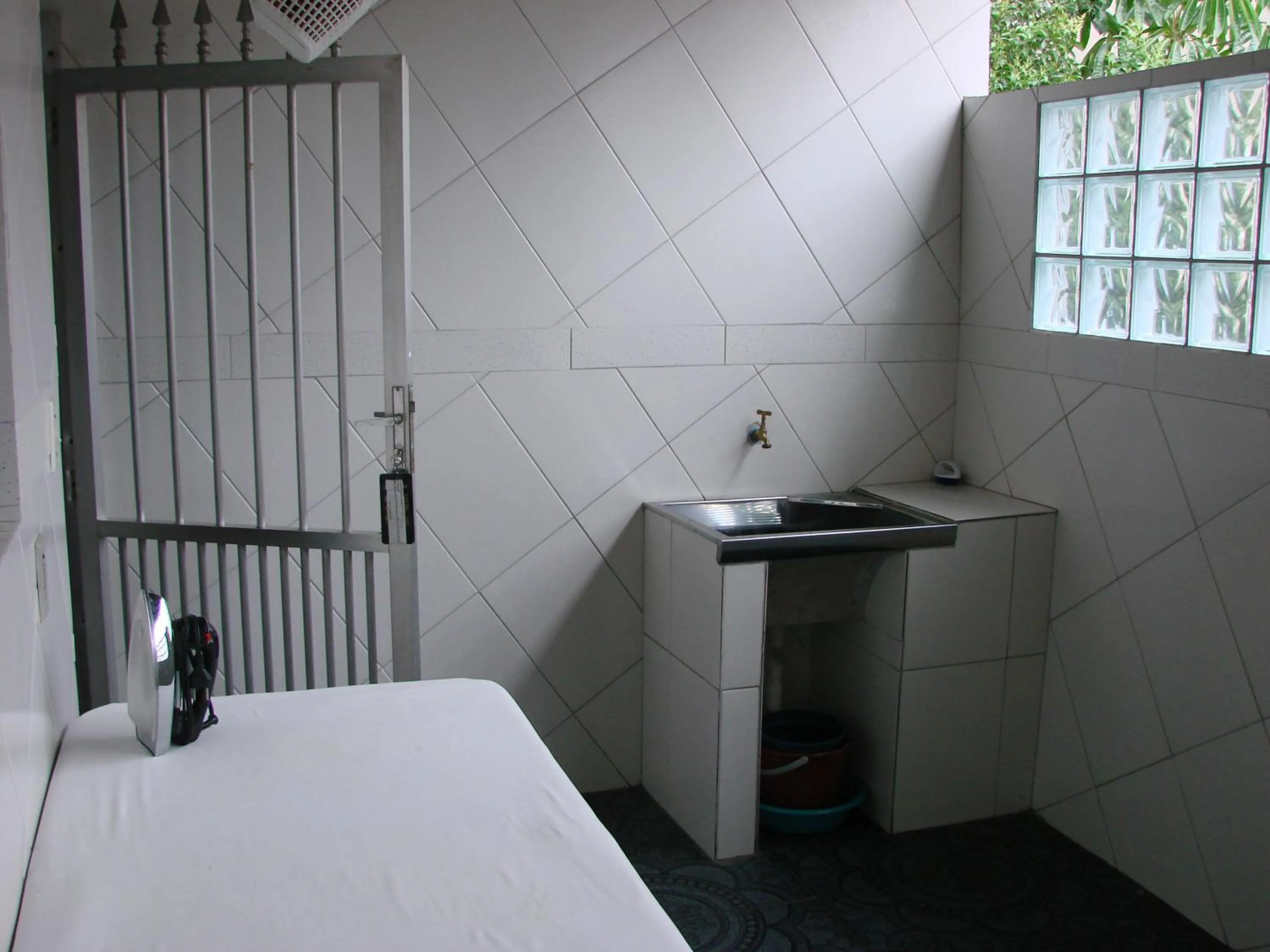 laundry in Missouri Hotel