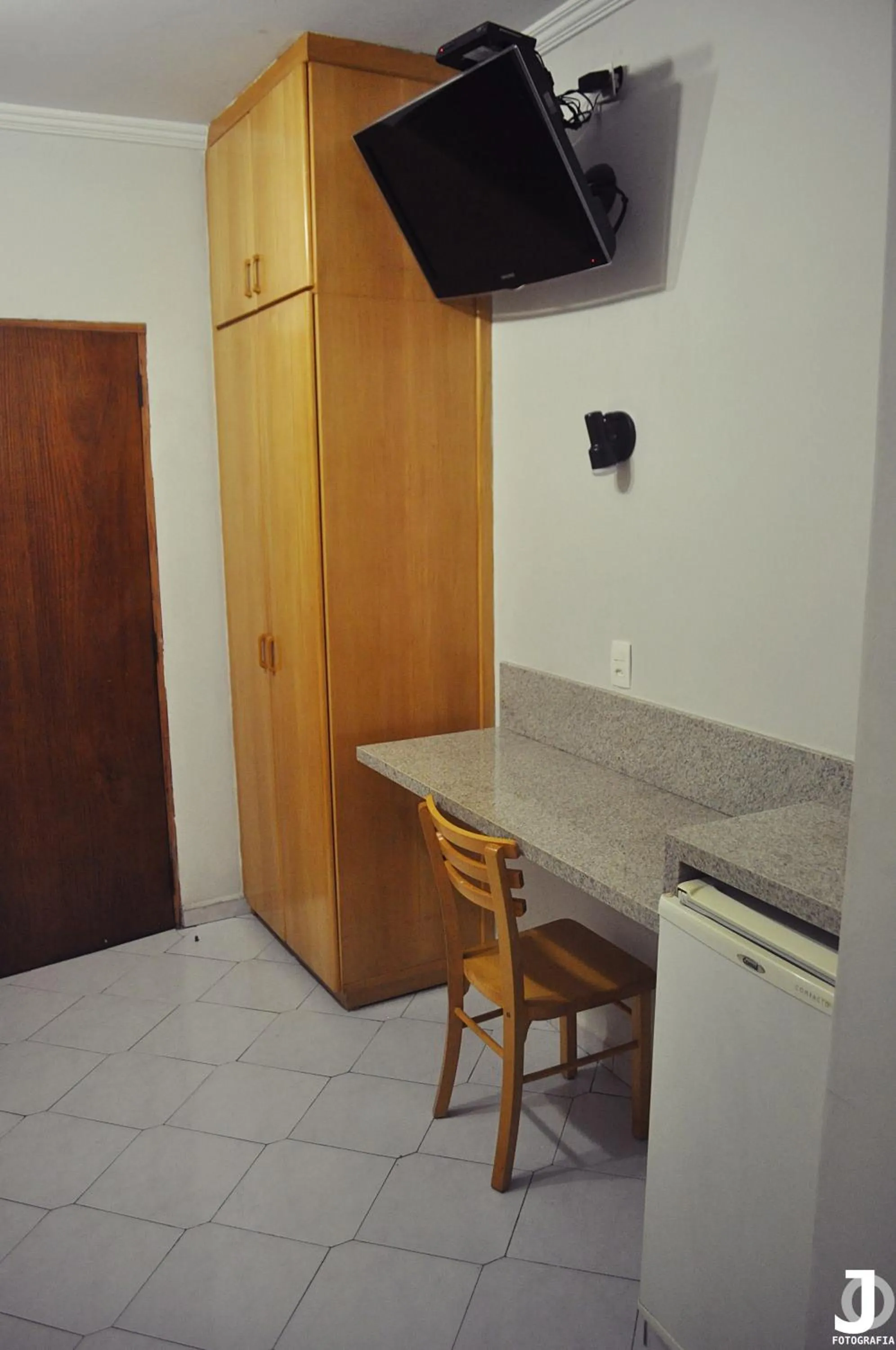 Photo of the whole room in Missouri Hotel