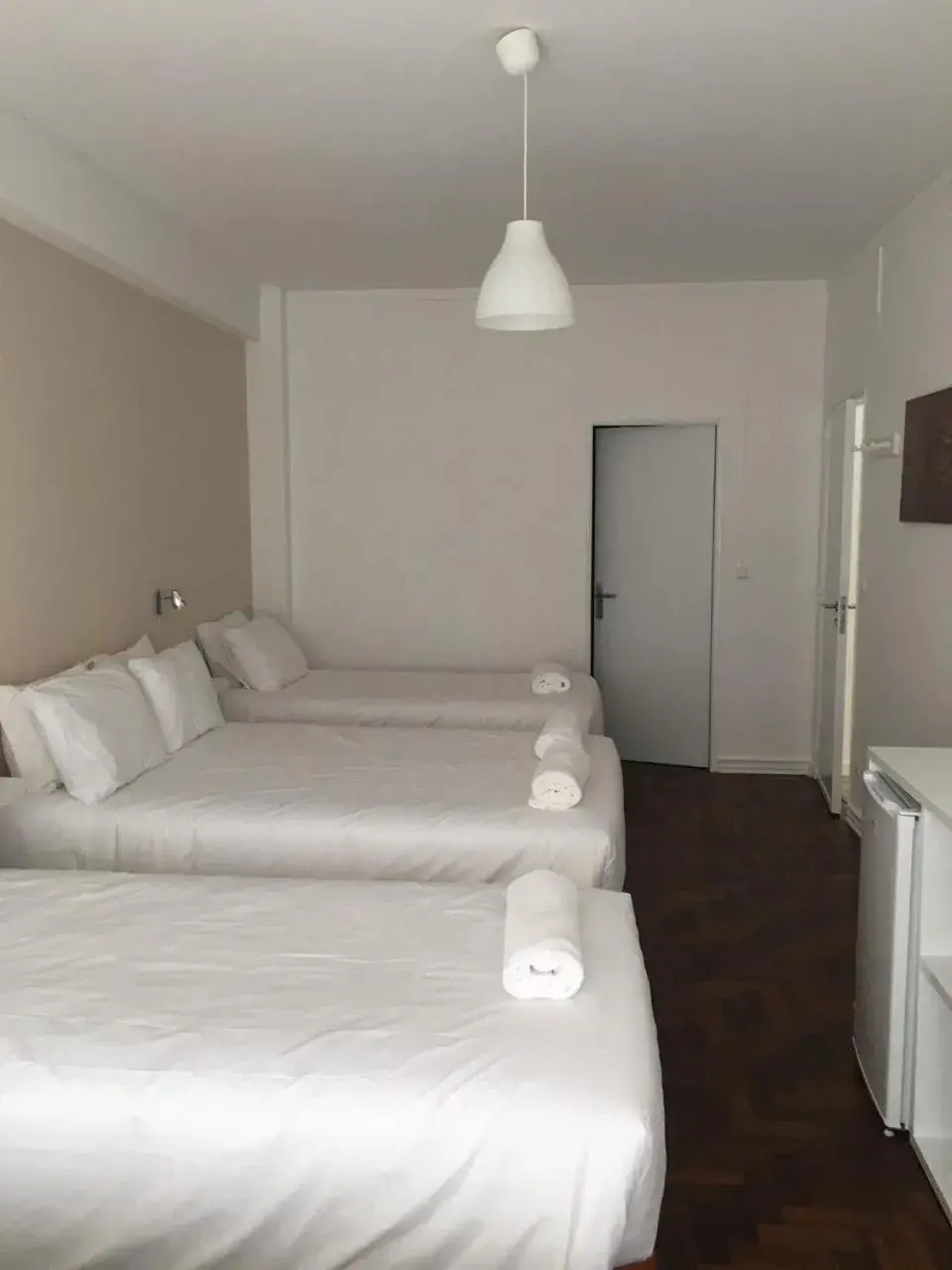 Quadruple Room in Lx Center Guesthouse Quadruple Room in Lx Center Guesthouse