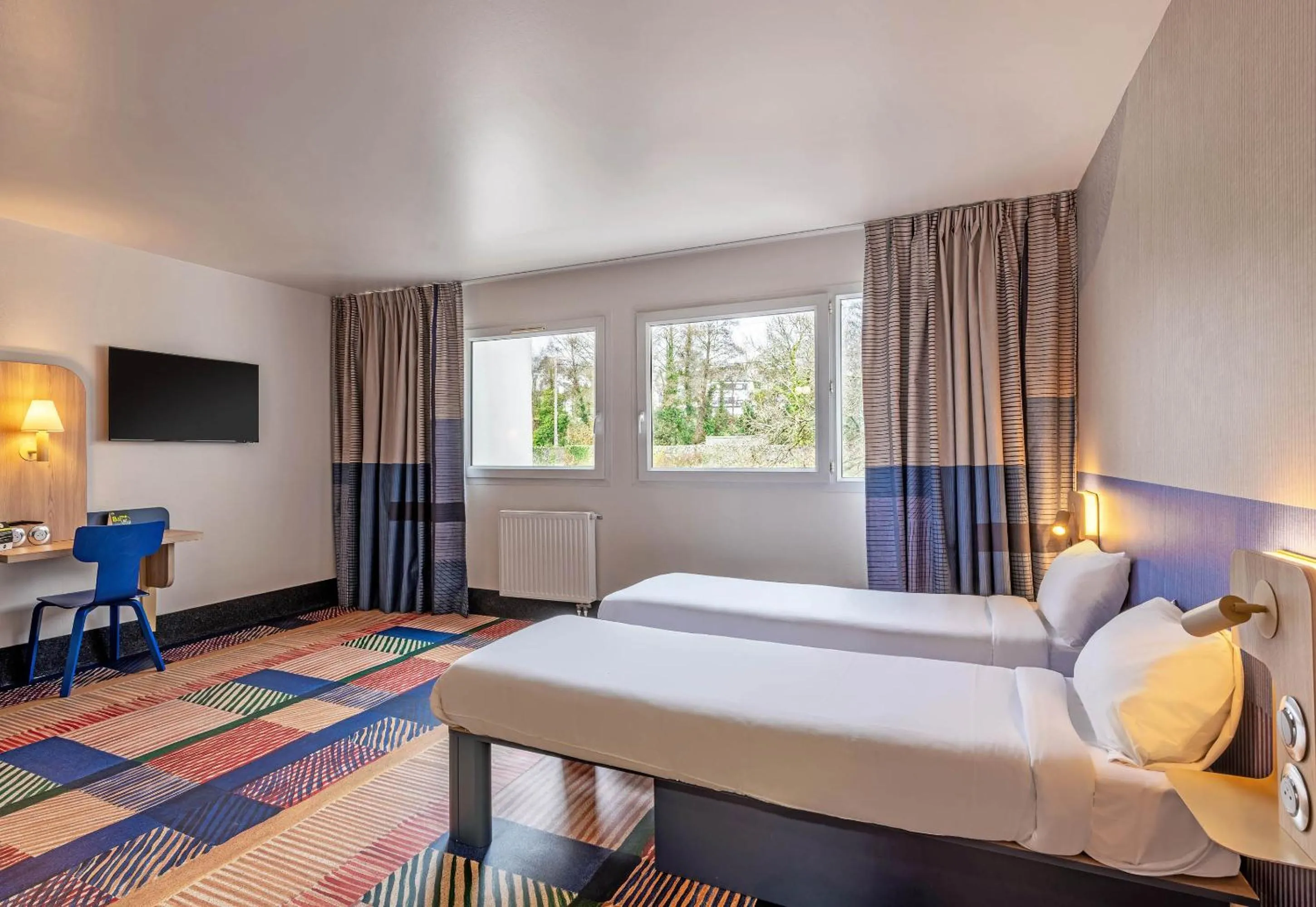 Bedroom, Bed in B&B HOTEL Brest Port du Moulin Blanc