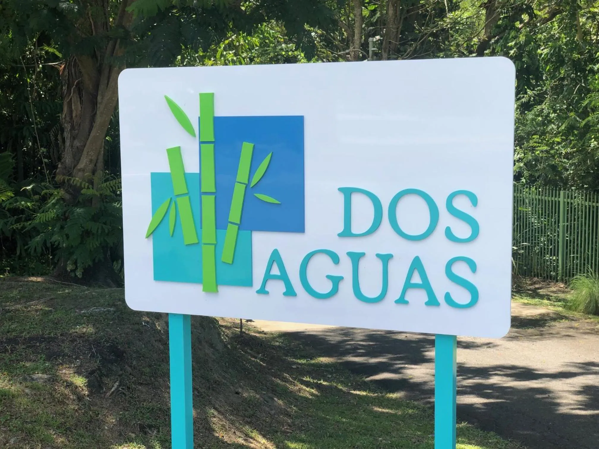 Facade/entrance in Dos Aguas