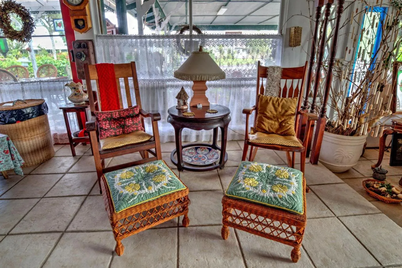 Seating area in Hale Kawehi BnB Guesthouse
