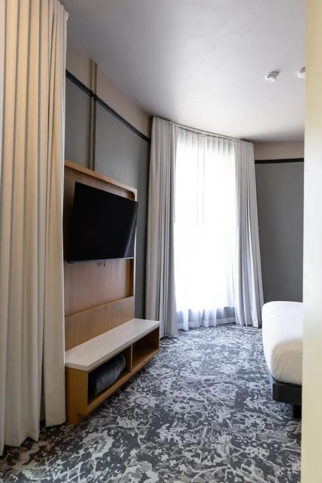 Bed in Historic Franklin Hotel