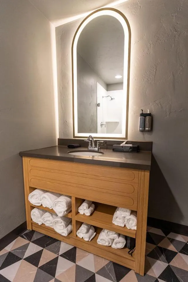 Historic Franklin Hotel