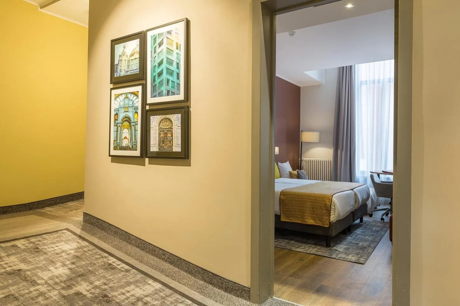 Decorative detail, Bed in Leonardo Hotel Antwerpen