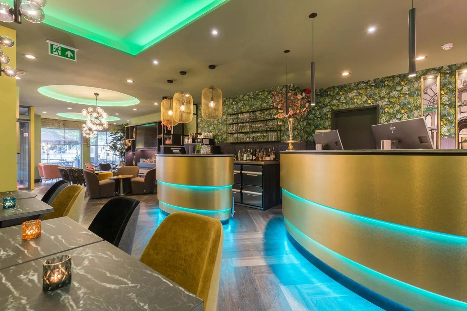 Lobby or reception in Leonardo Hotel Antwerpen