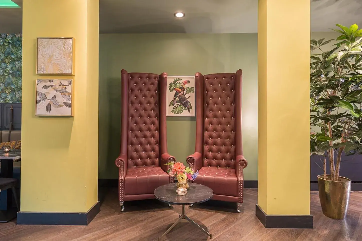 Lobby or reception in Leonardo Hotel Antwerpen Lobby or reception in Leonardo Hotel Antwerpen