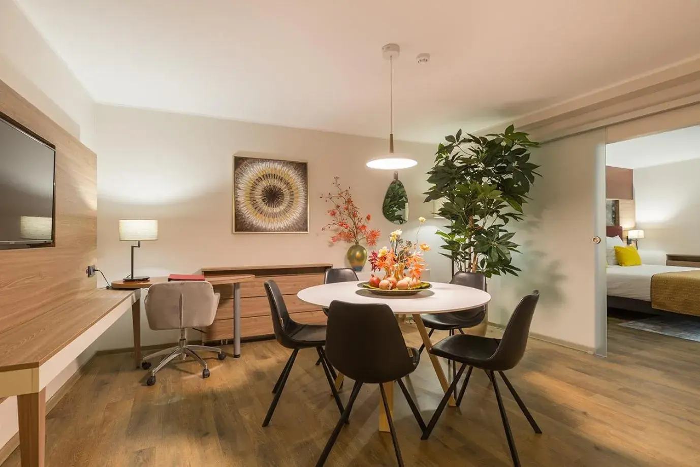 Photo of the whole room in Leonardo Hotel Antwerpen Photo of the whole room in Leonardo Hotel Antwerpen