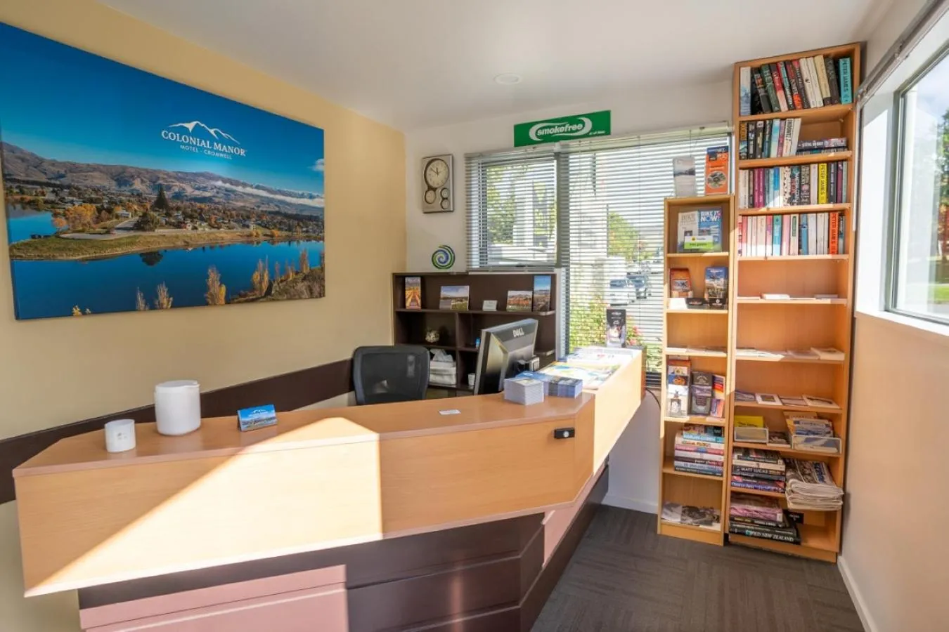 Lobby or reception in Colonial Manor Motel