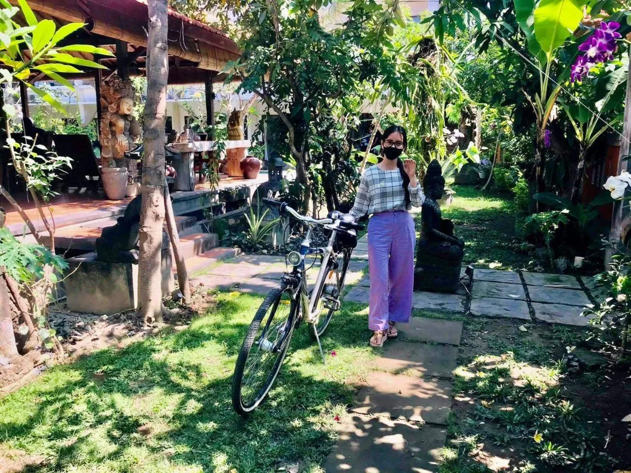 Day in Diuma residence yoga meditation retreat and healing Center