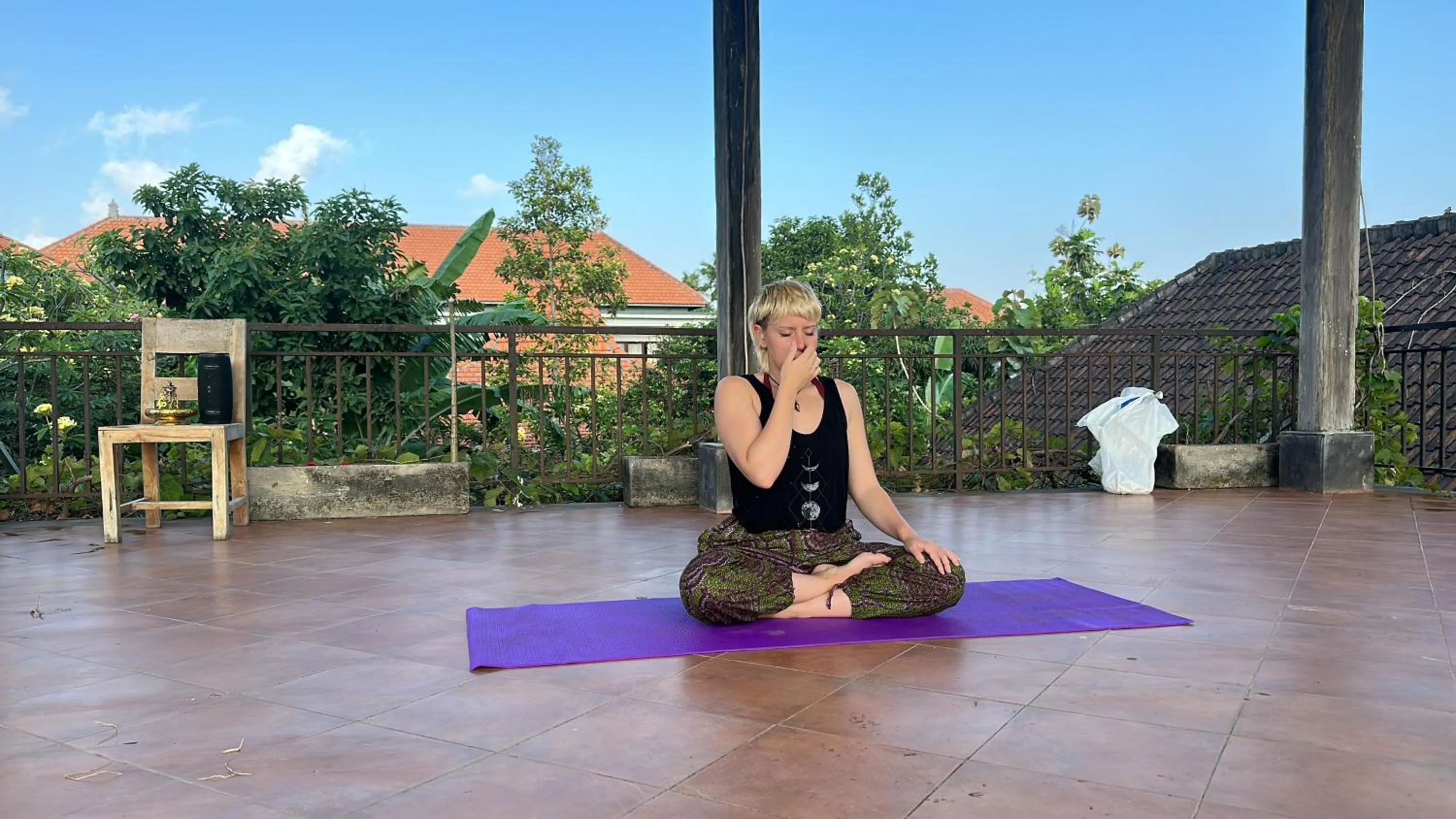 Day in Diuma residence yoga meditation retreat and healing Center