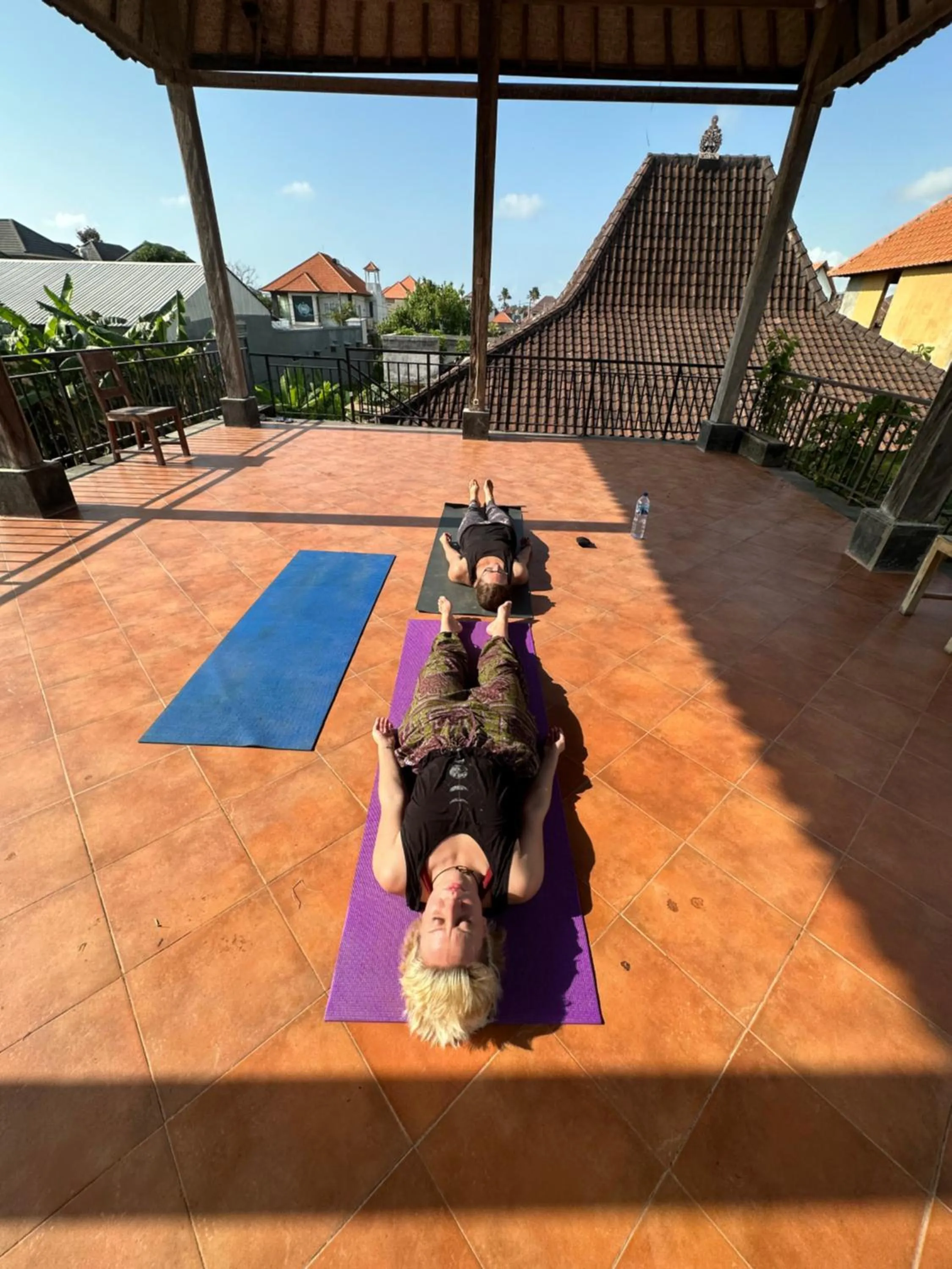 People in Diuma residence yoga meditation retreat and healing Center