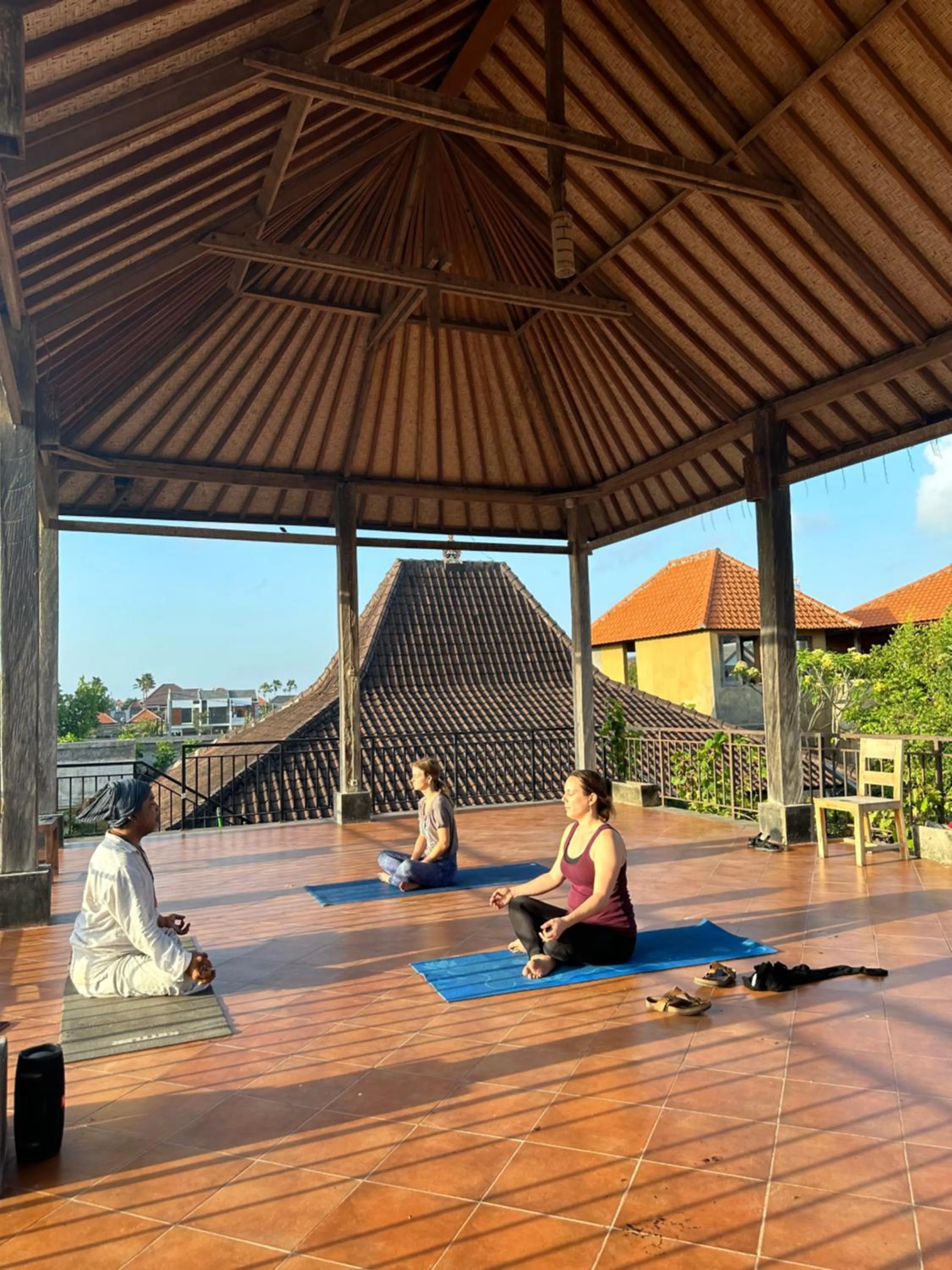 Day in Diuma residence yoga meditation retreat and healing Center